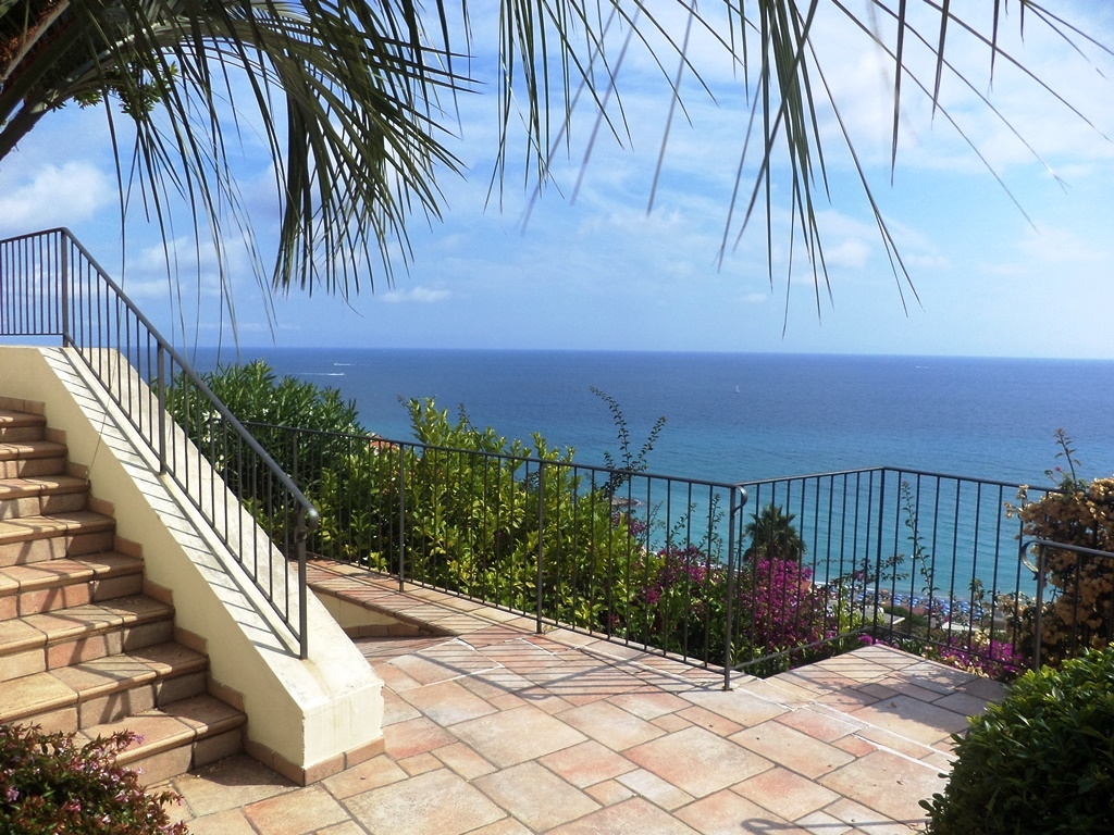 Villa in vendita a Ospedaletti