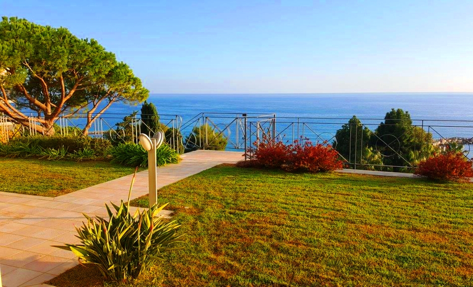 Villa in vendita a Ospedaletti