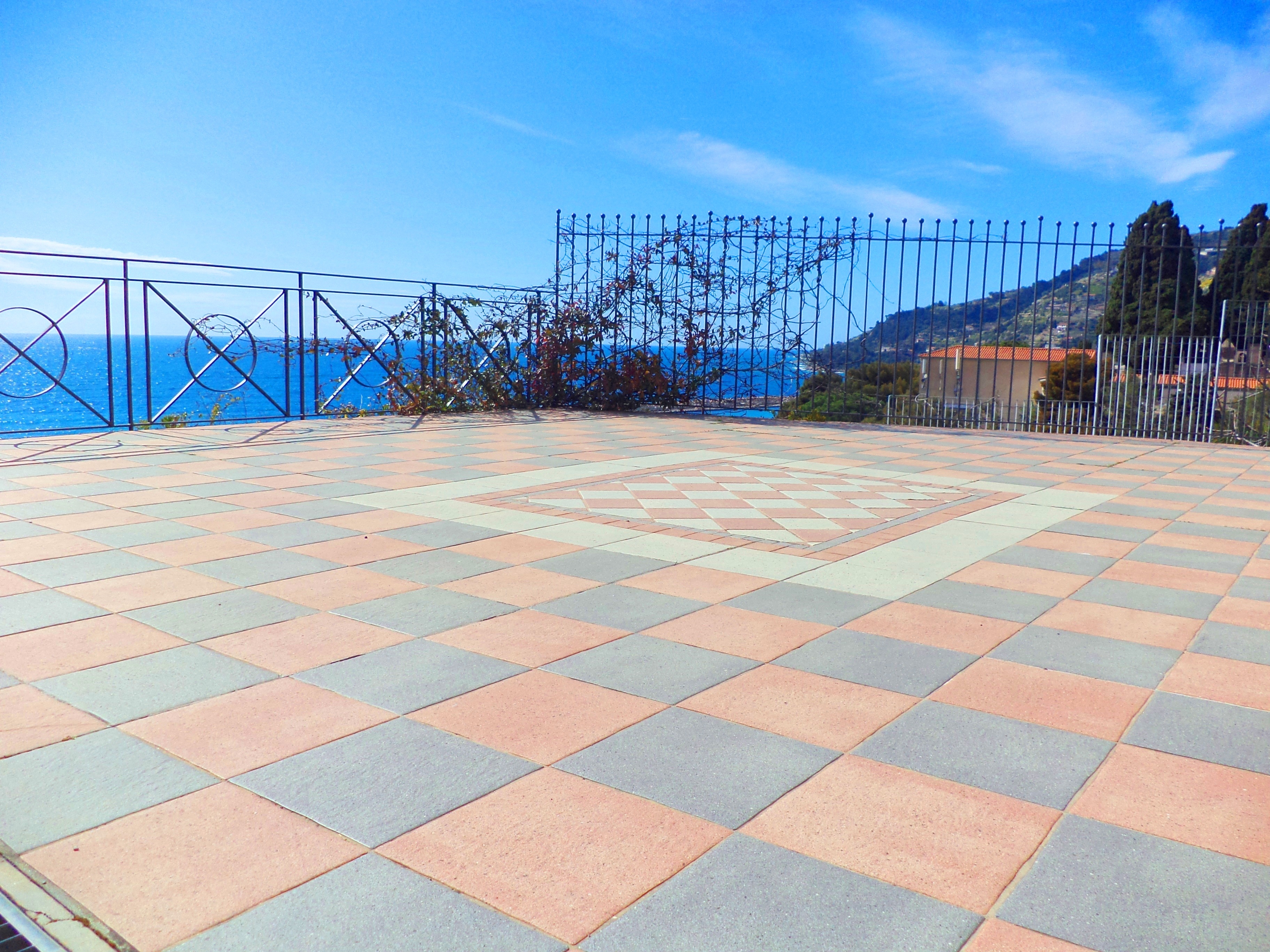 Villa in vendita a Ospedaletti