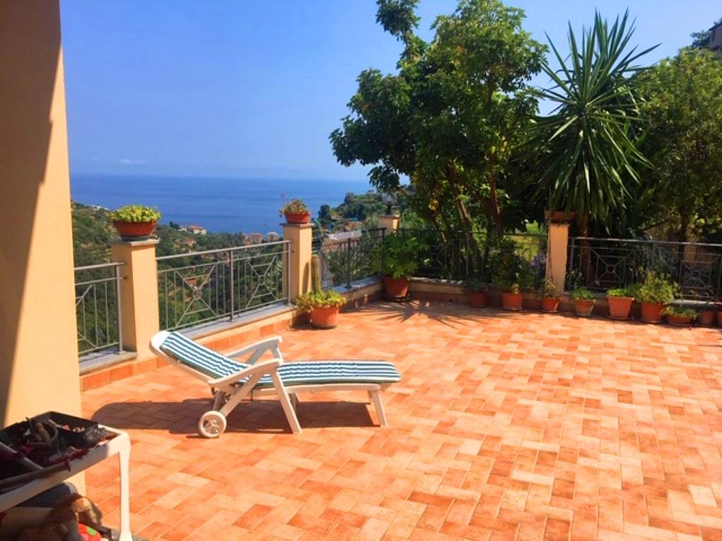 Villa in vendita a Bordighera