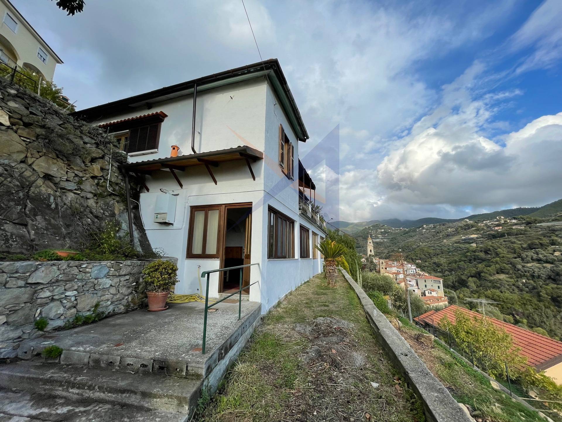 Villa in vendita a Vallebona