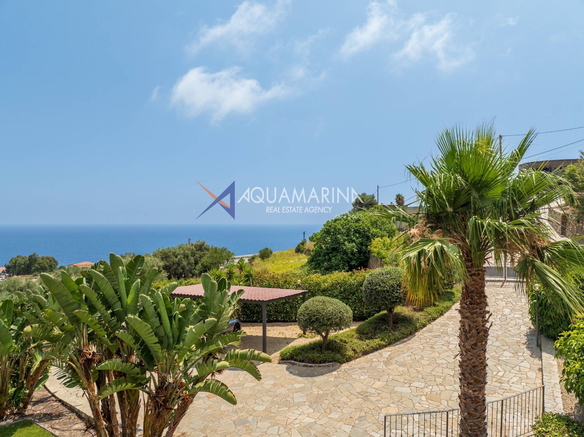 Villa in vendita a Cipressa, Piani