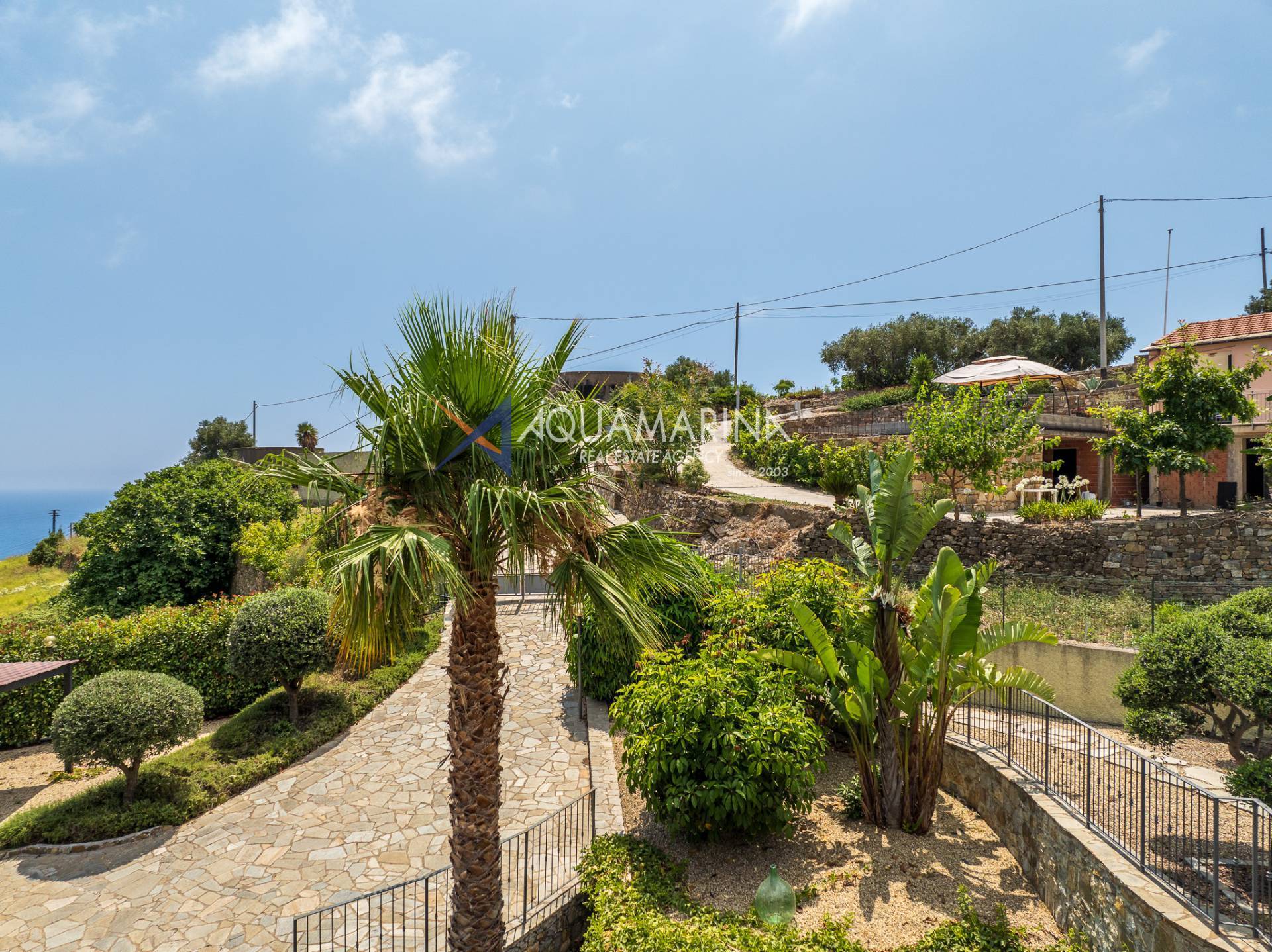 Villa in vendita a Cipressa, Piani