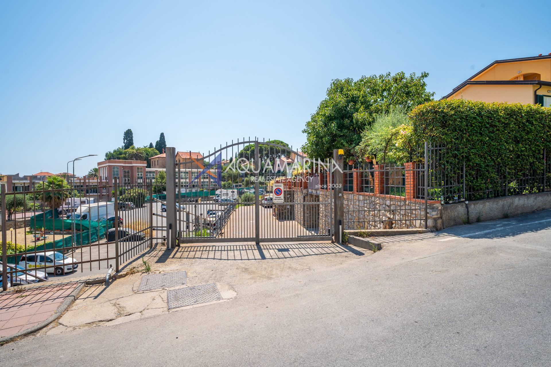 Magazzino in vendita a Taggia