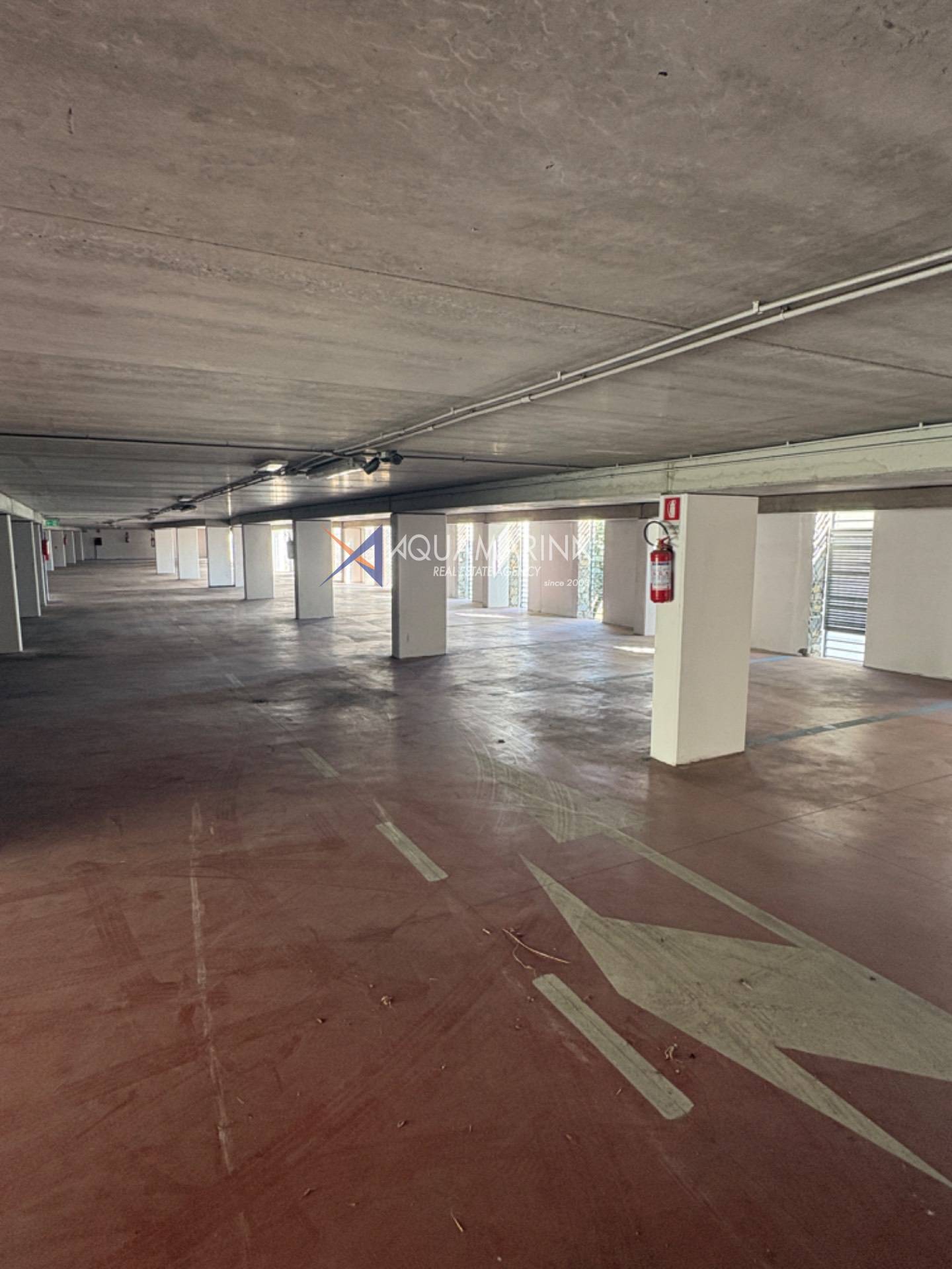 Posto auto coperto in affitto a Santo Stefano al Mare