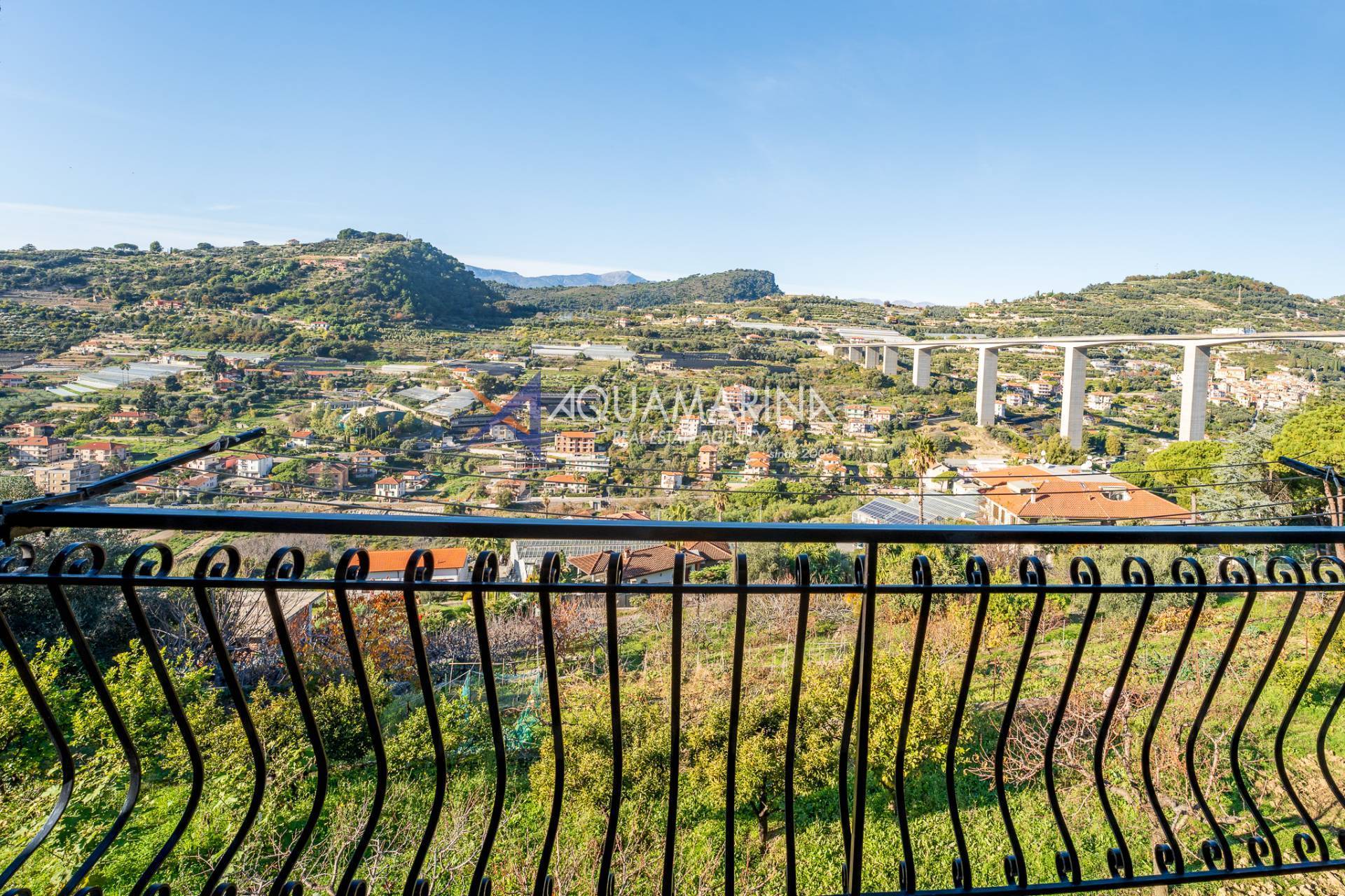 Appartamento in vendita a Bordighera, Sasso