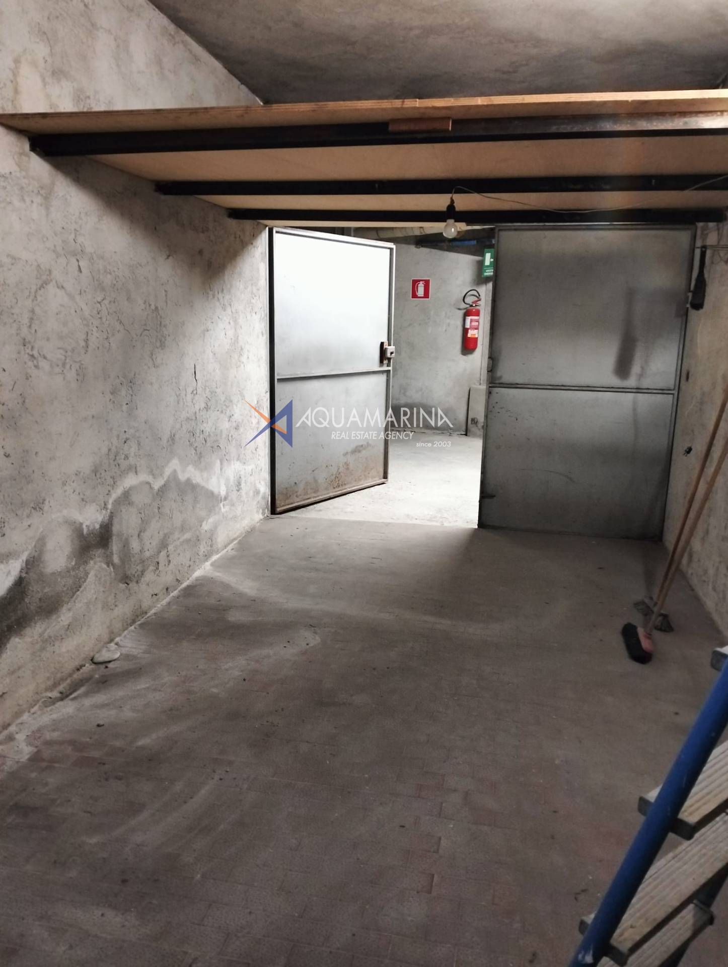 Box o garage in vendita a Ventimiglia