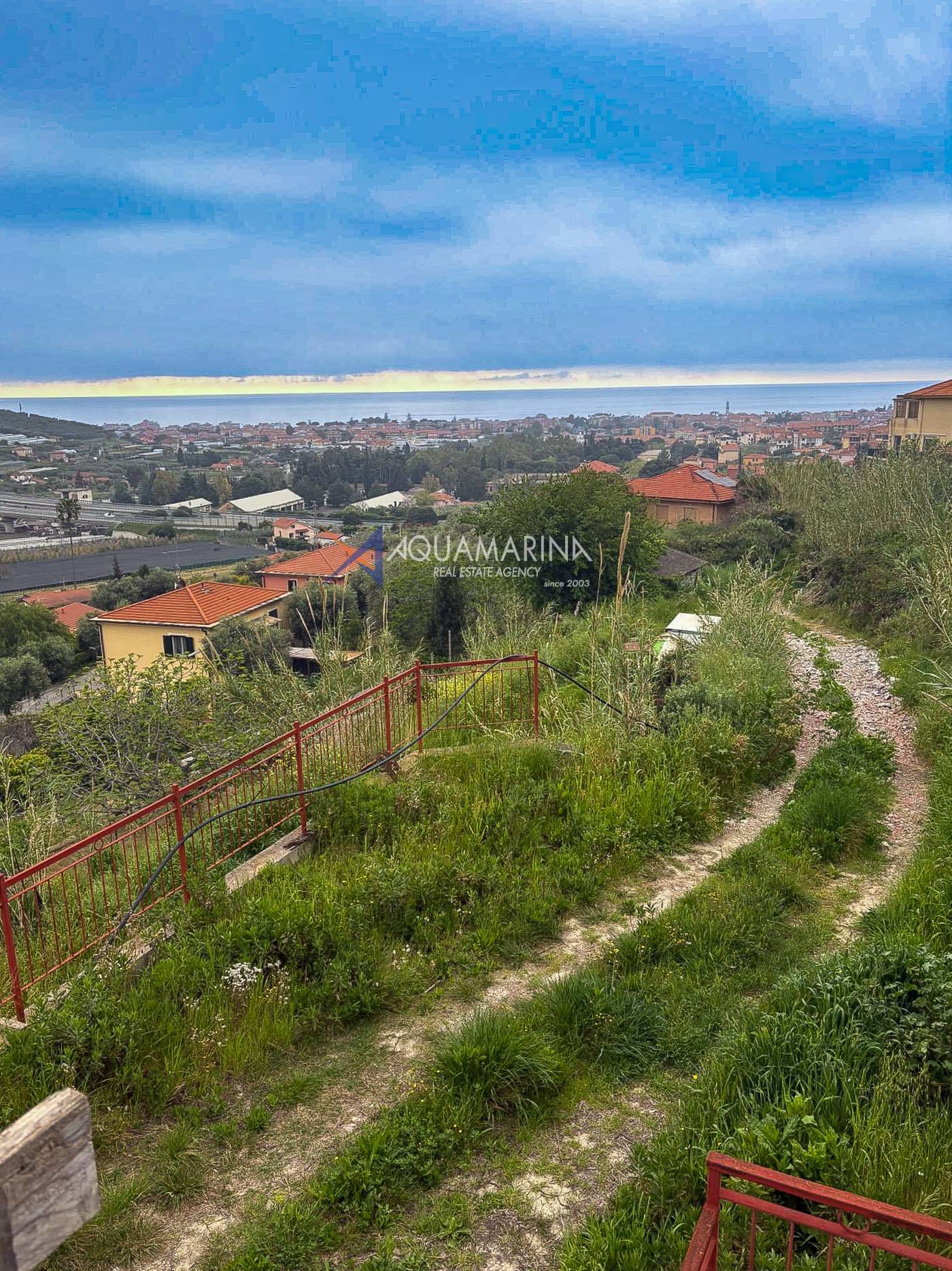 Villa in vendita a Diano Castello