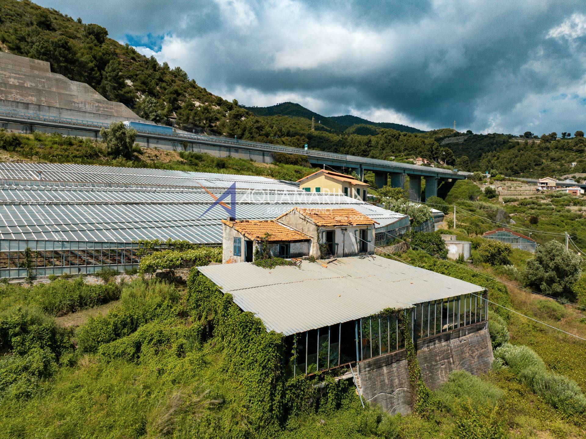 Villa in vendita a Ospedaletti