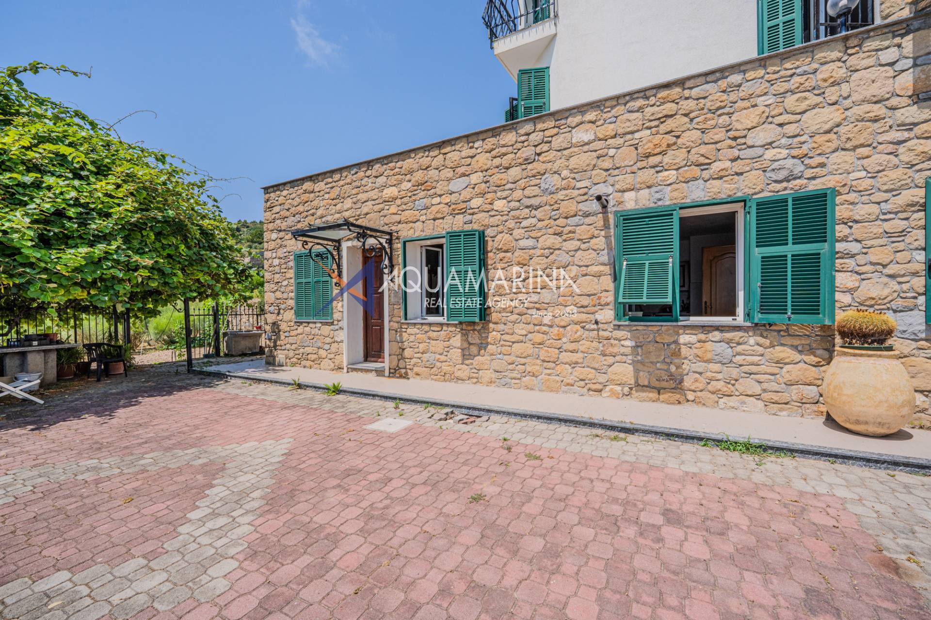 Villa in vendita a Bordighera