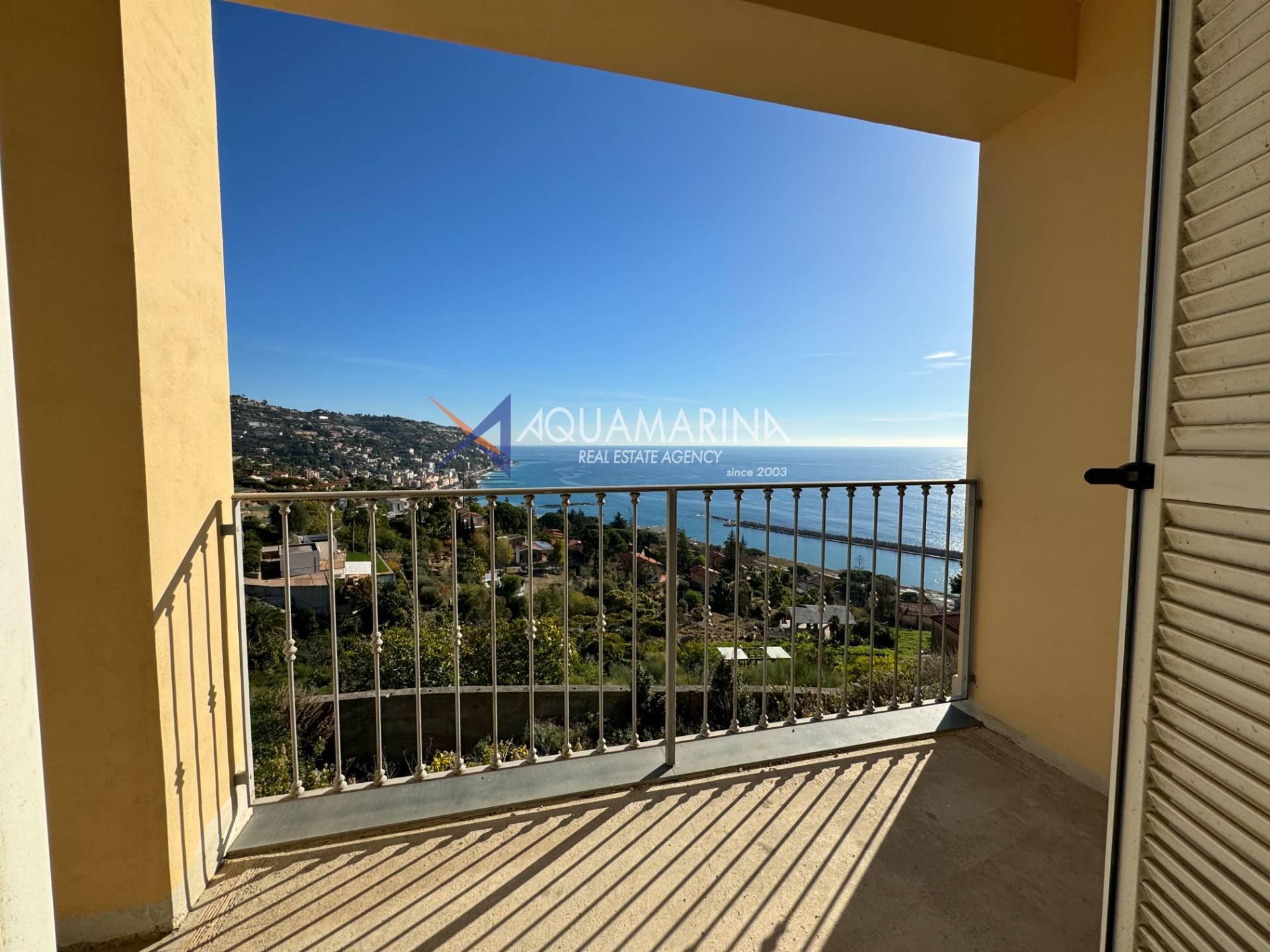 Villa in vendita a Ospedaletti