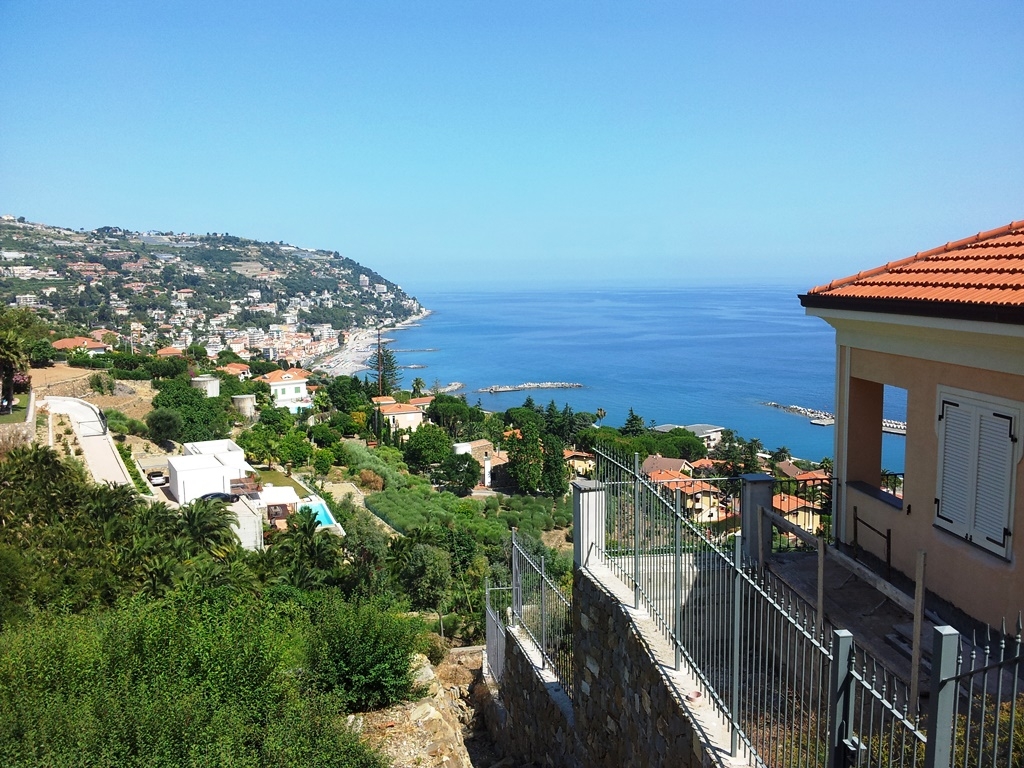 Villa in vendita a Ospedaletti