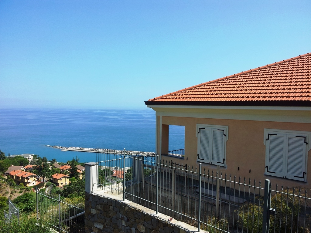 Villa in vendita a Ospedaletti