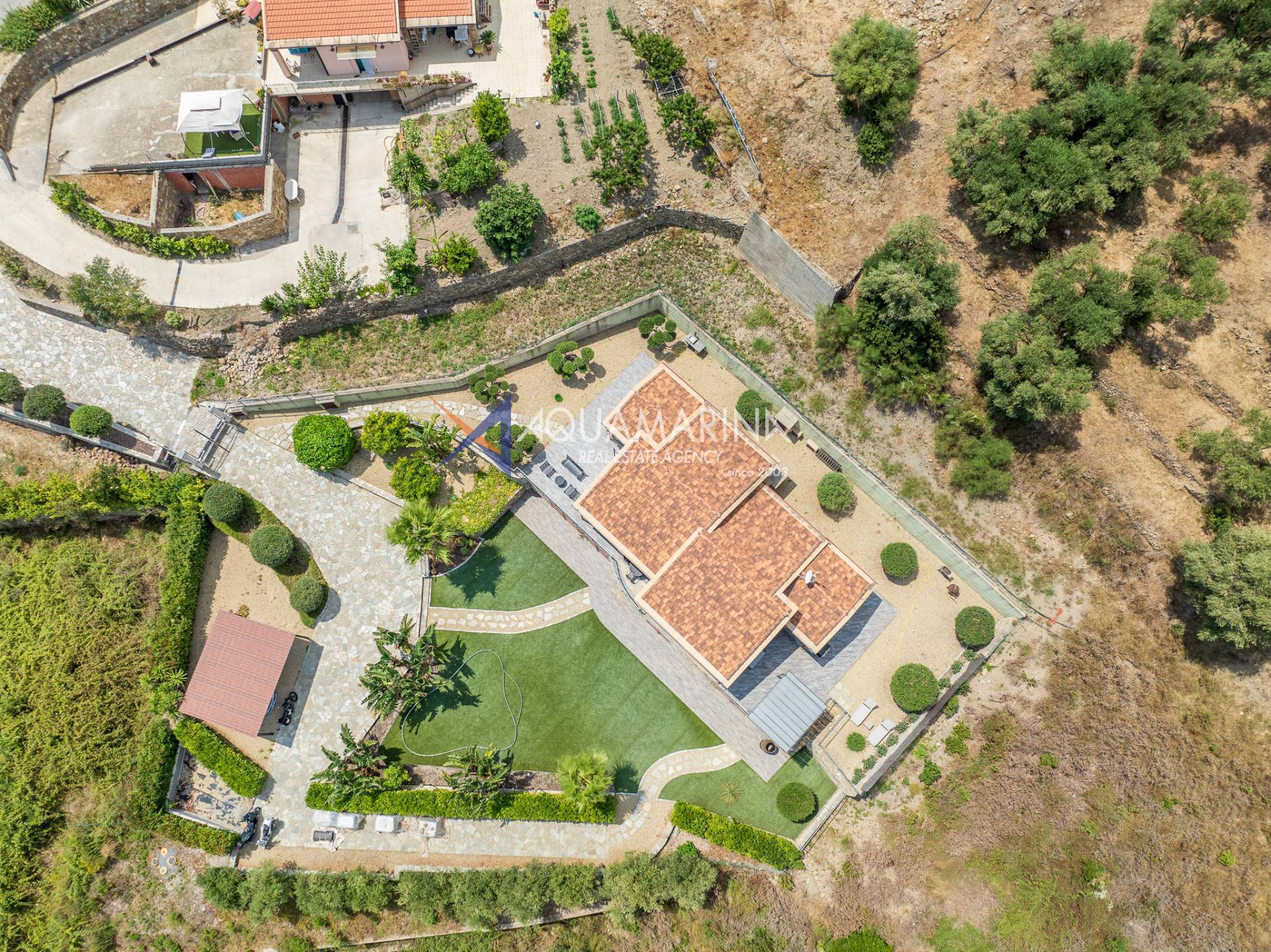 Villa in vendita a Cipressa, Piani