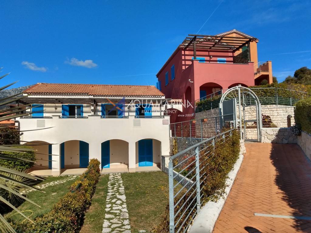 Appartamento in vendita a Ventimiglia, Ville