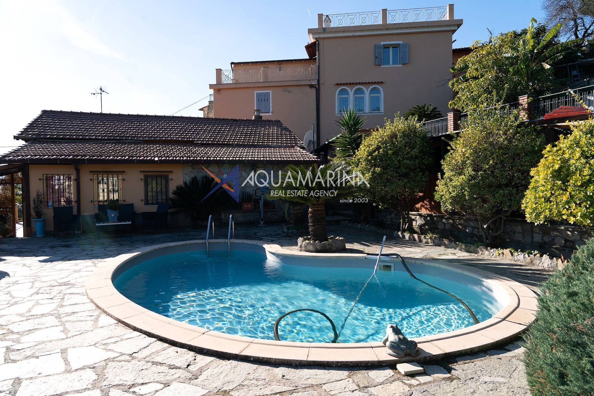 Villa in vendita a Ventimiglia, Mortola Inferiore e Superiore