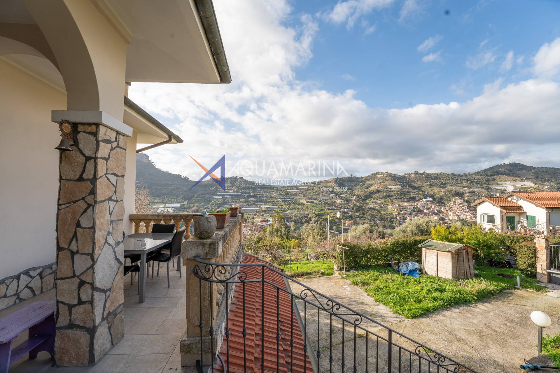 Casa Indipendente in vendita a Vallecrosia