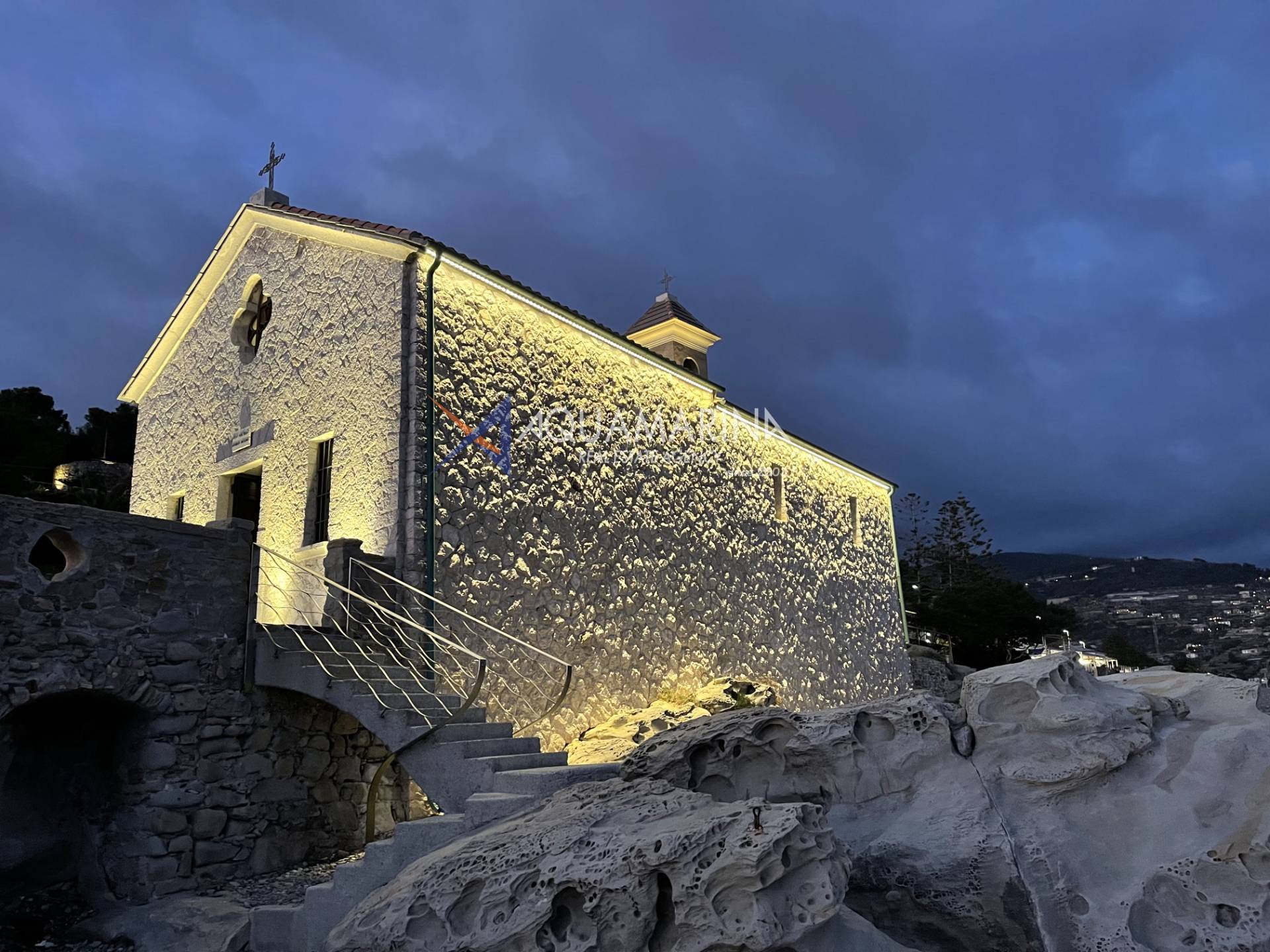 Villa in vendita a Bordighera