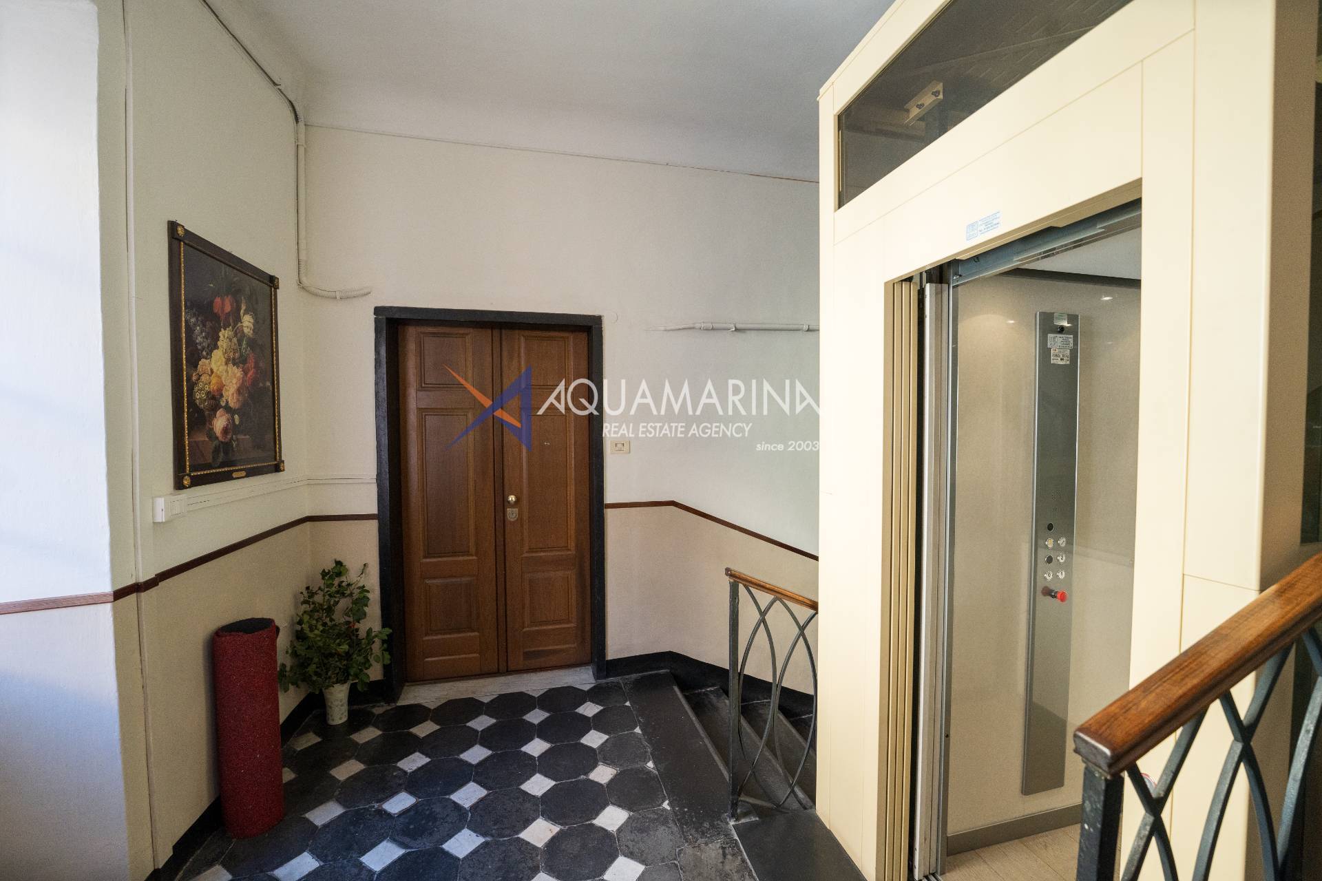 Appartamento in vendita a Imperia, Porto Maurizio centro