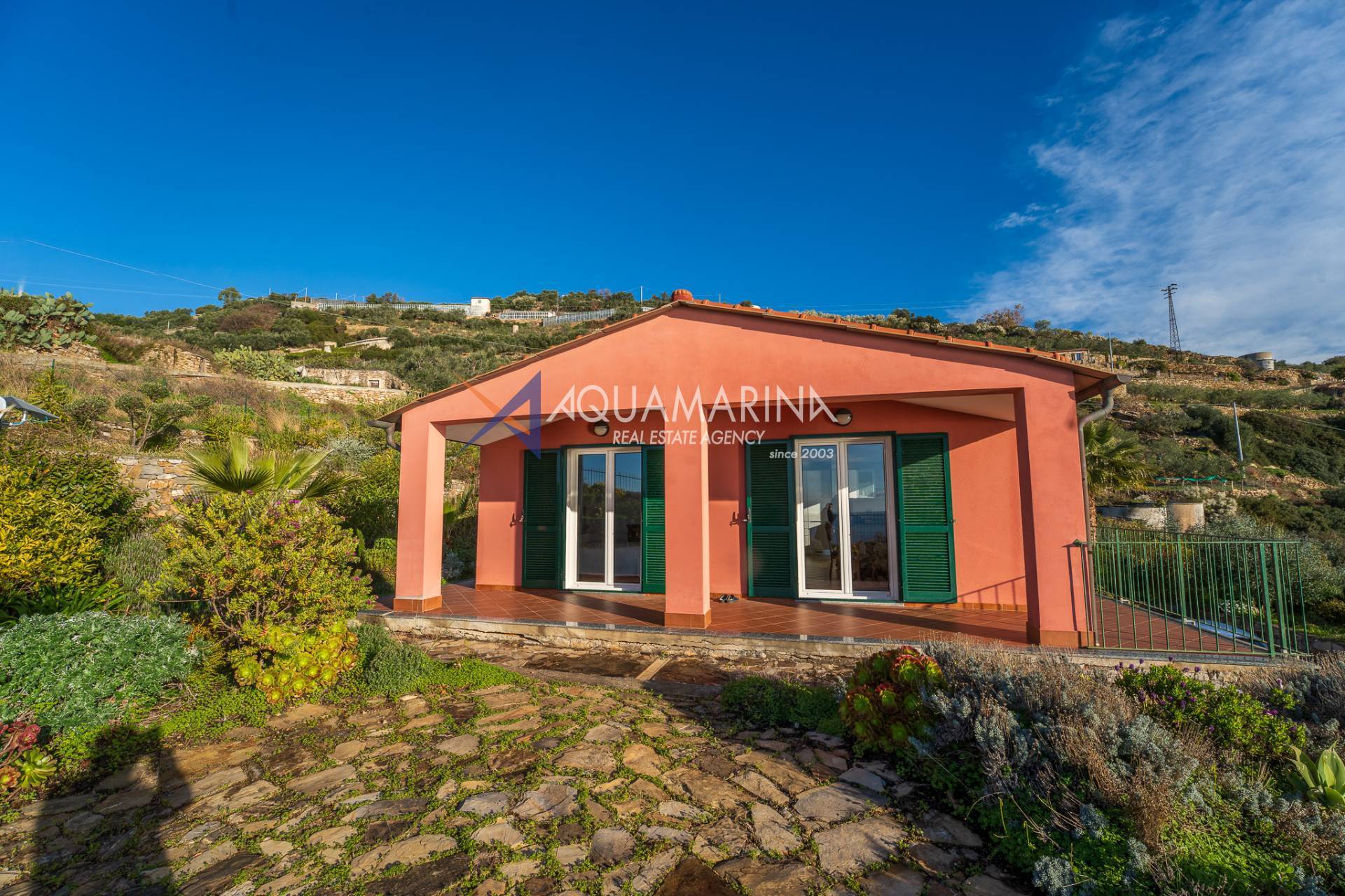 Villa in vendita a Cipressa