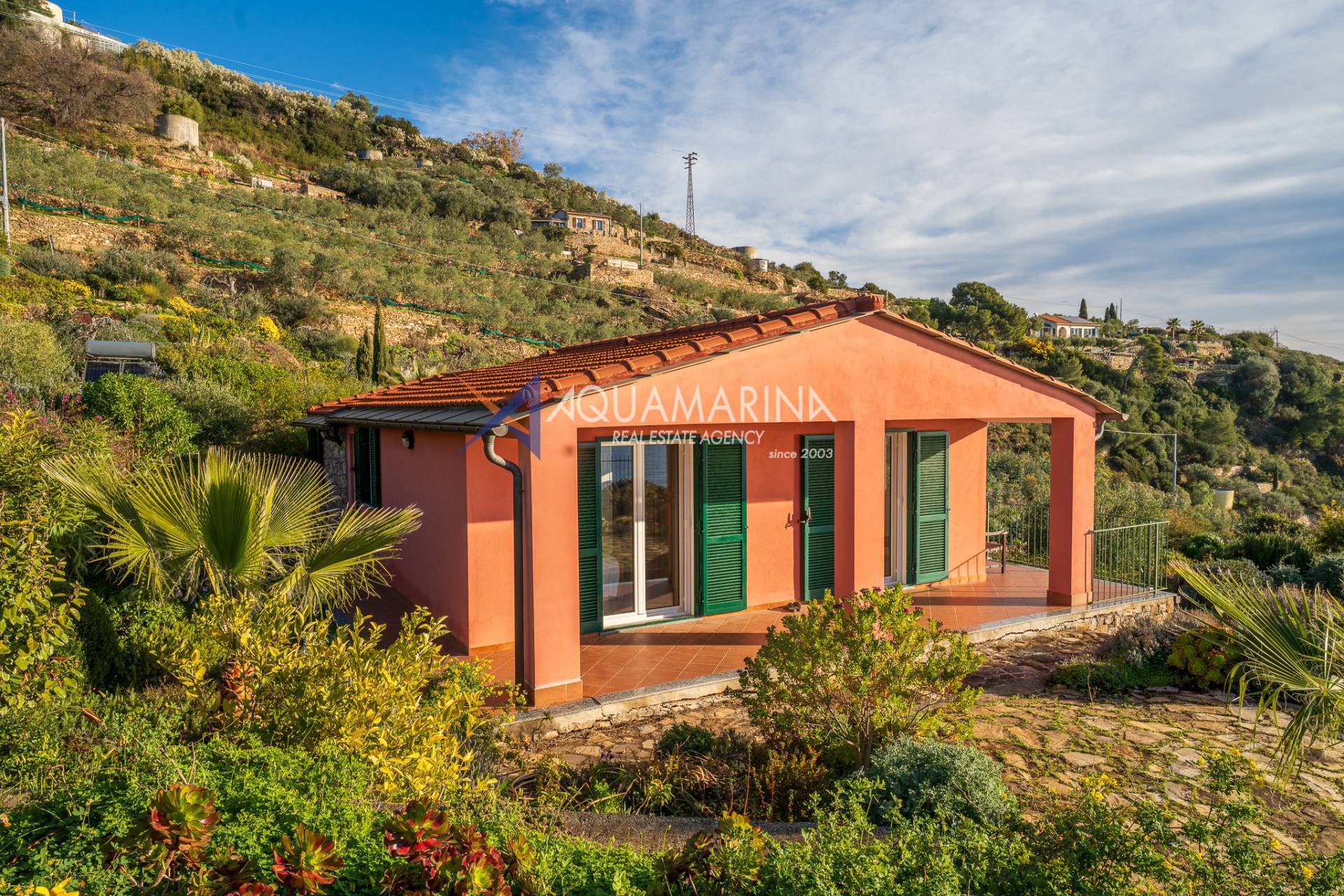 Villa in vendita a Cipressa