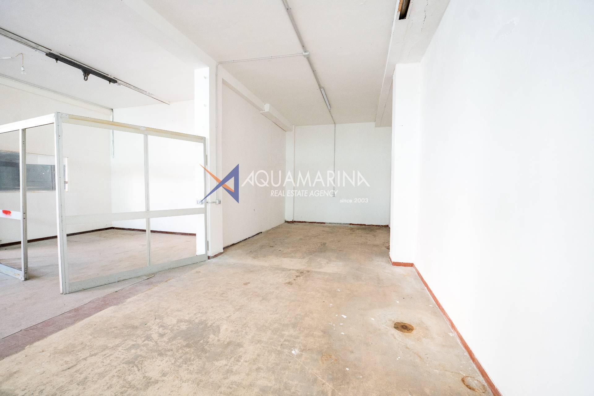 Deposito in vendita a Imperia, Oneglia periferia