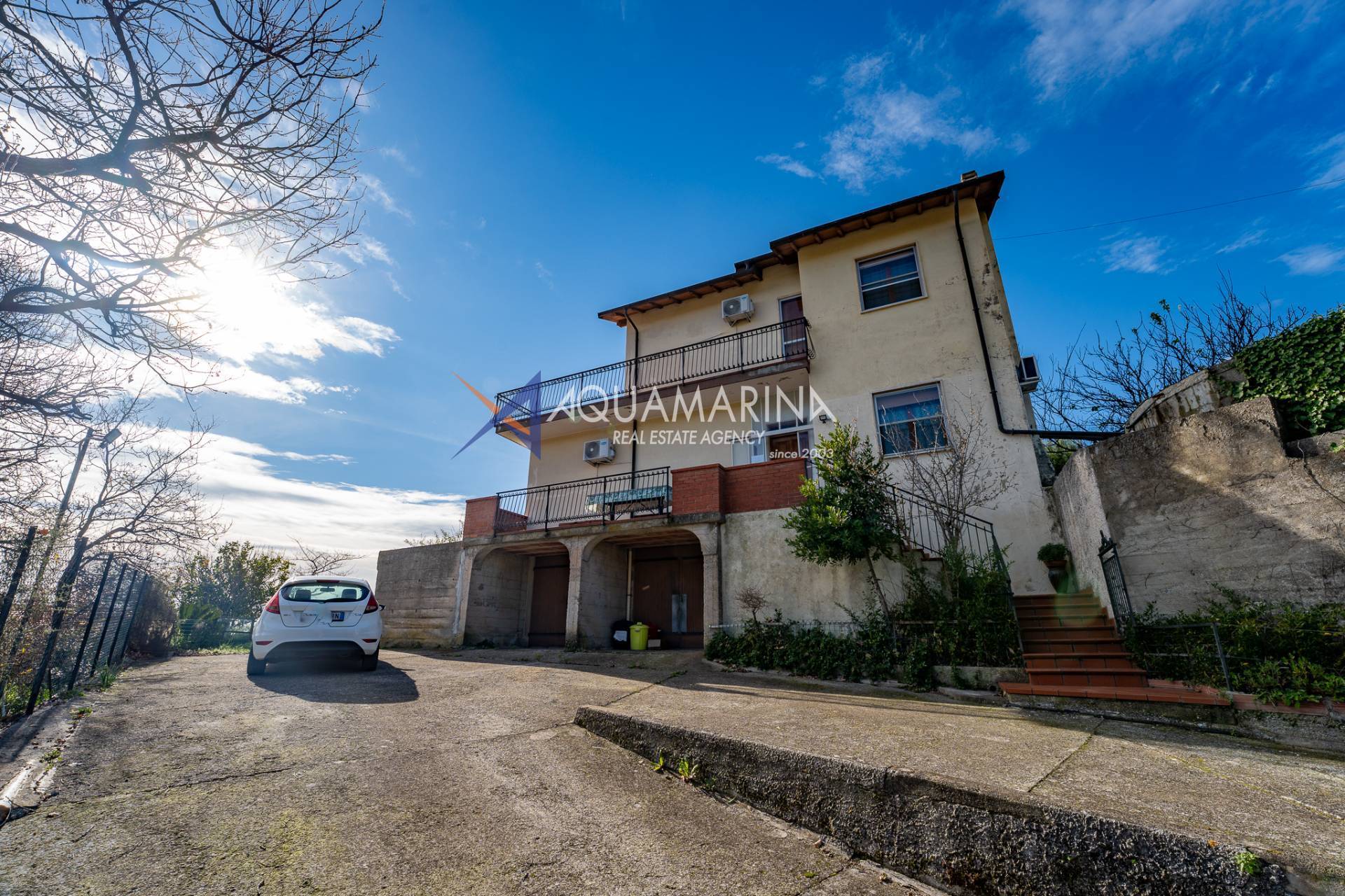 Casa Indipendente in vendita a San Lorenzo al Mare