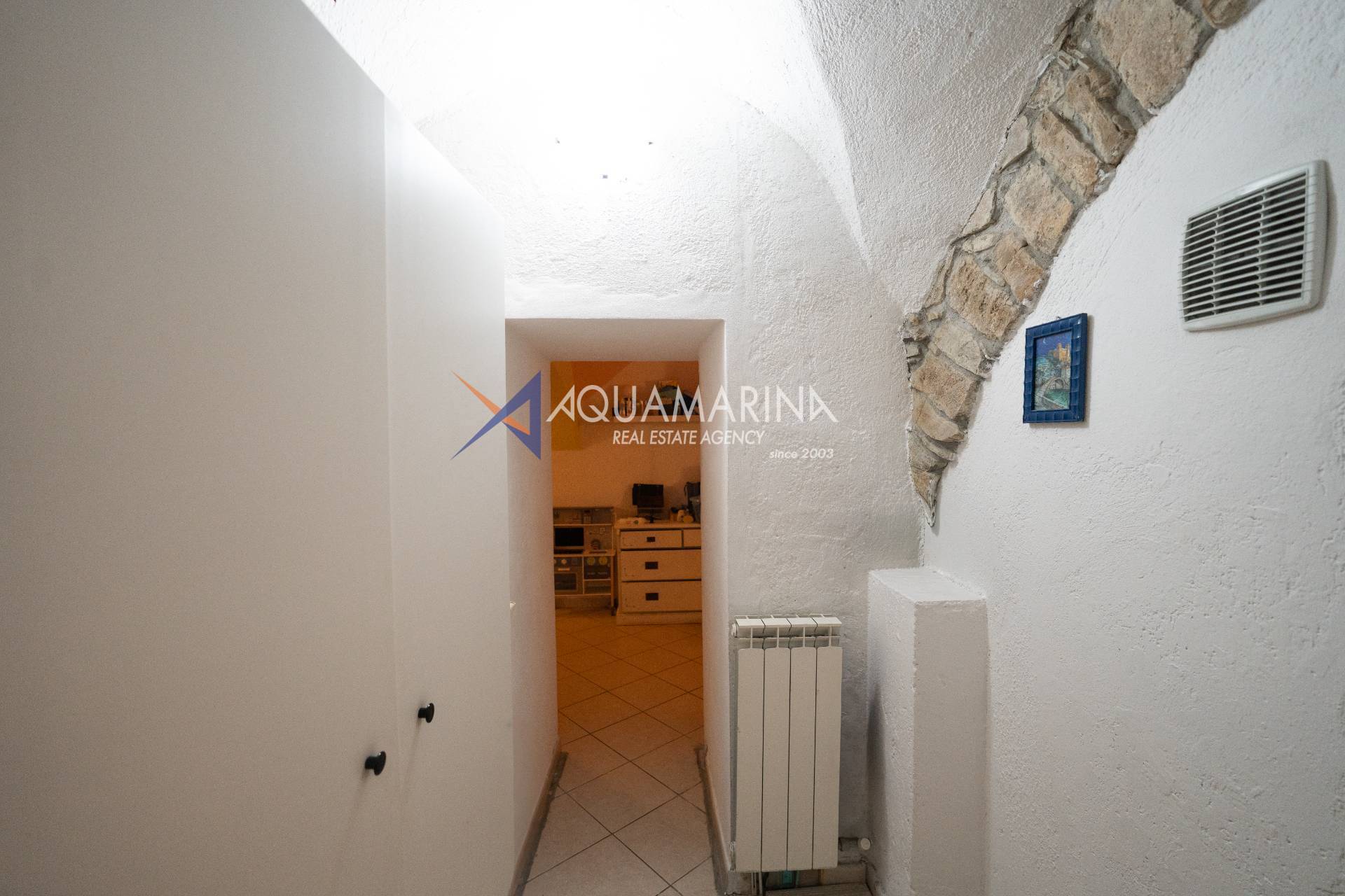 Appartamento in vendita a Costarainera