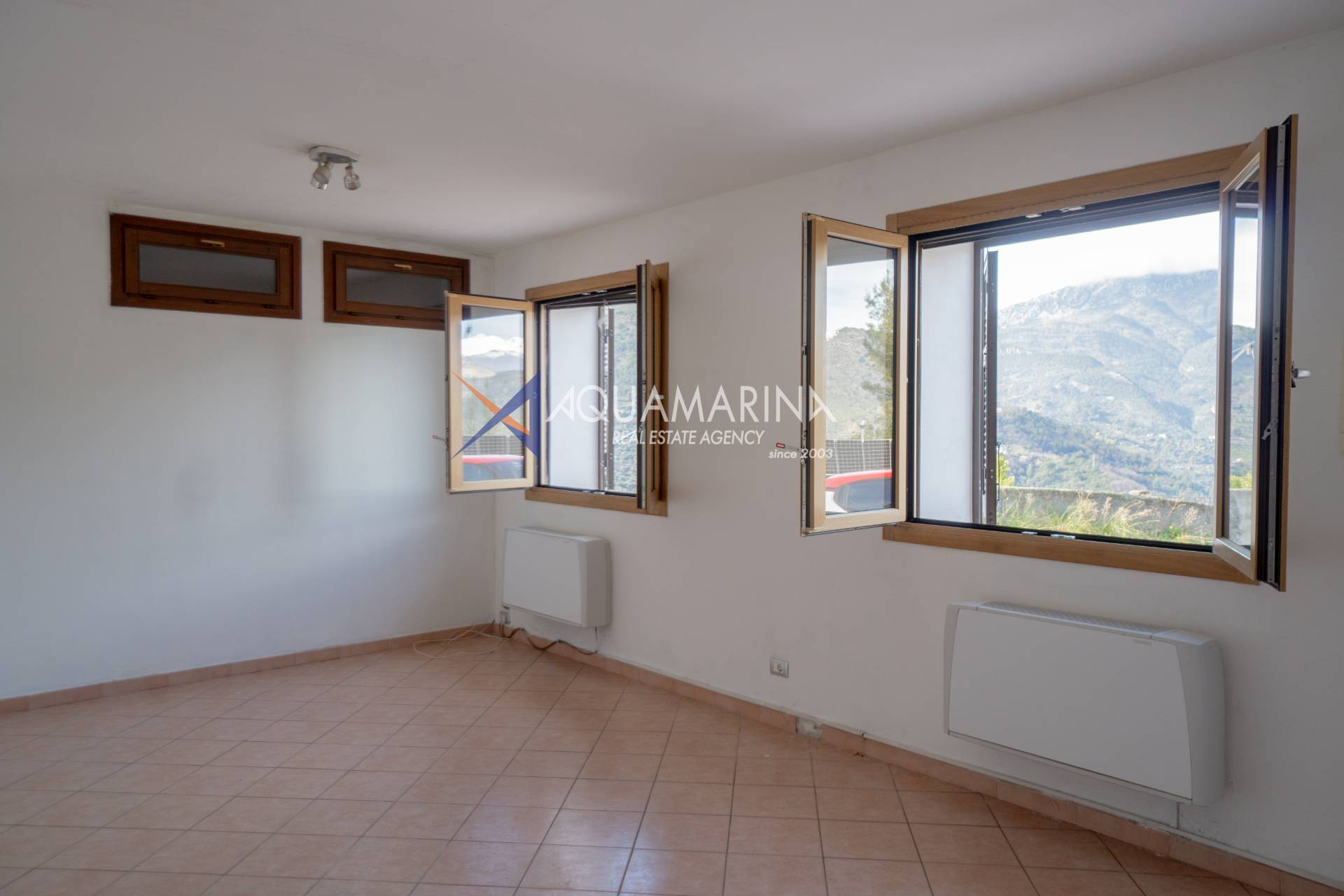 Appartamento in vendita a Camporosso