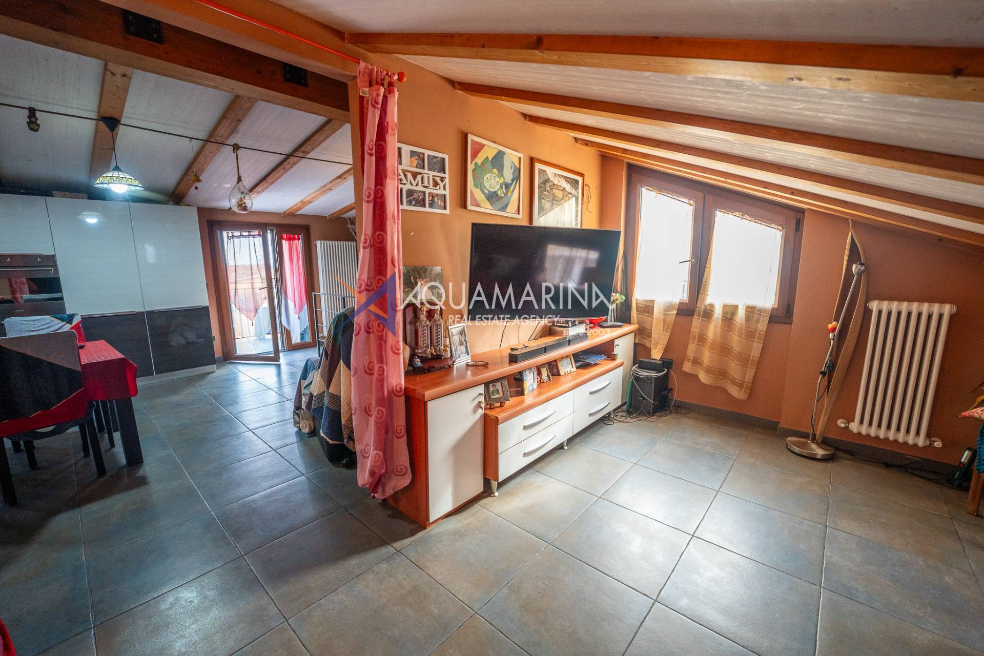 Appartamento in vendita a Pompeiana