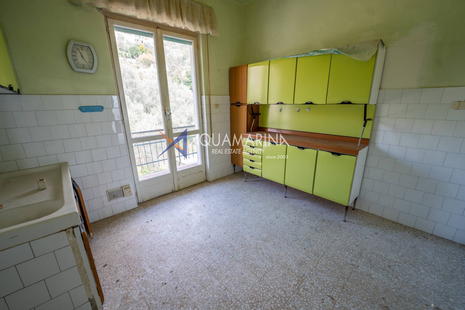 Appartamento in vendita a Pietrabruna