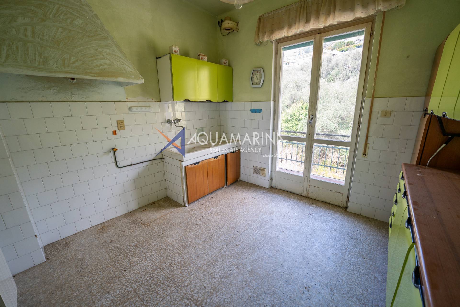 Appartamento in vendita a Pietrabruna