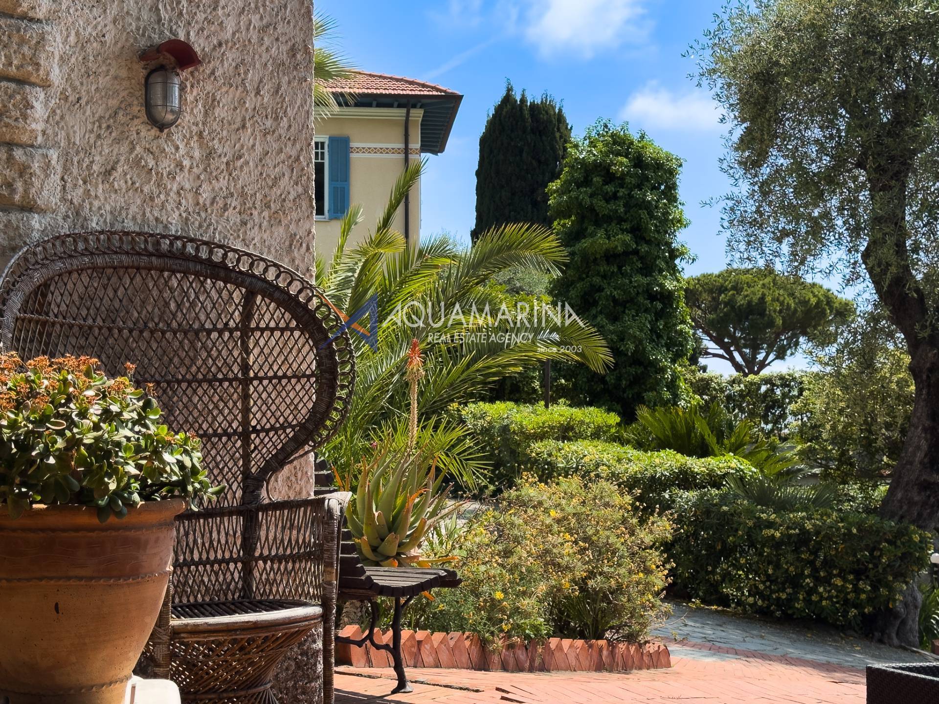 Villa in vendita a Bordighera