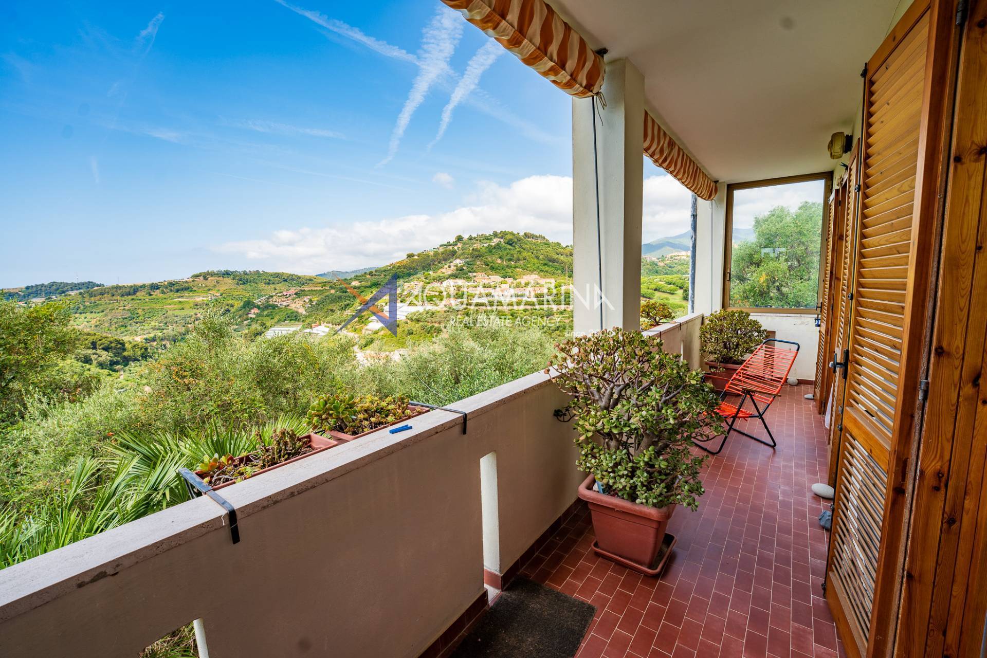 Appartamento in vendita a Pompeiana