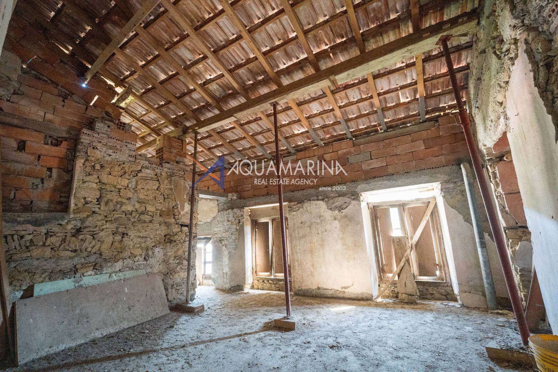 Casa Indipendente in vendita a Imperia, Moltedo
