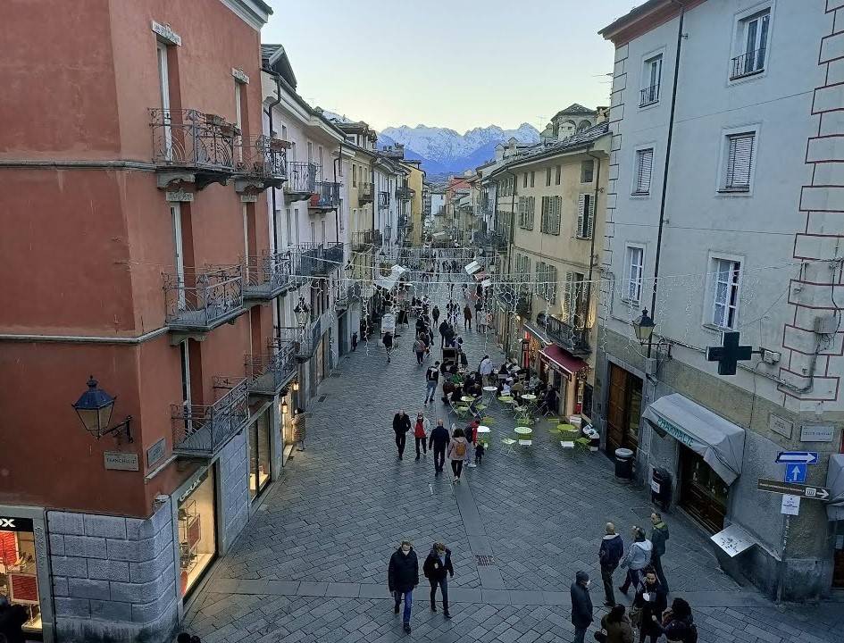 Attivit commerciale in vendita, Aosta centro