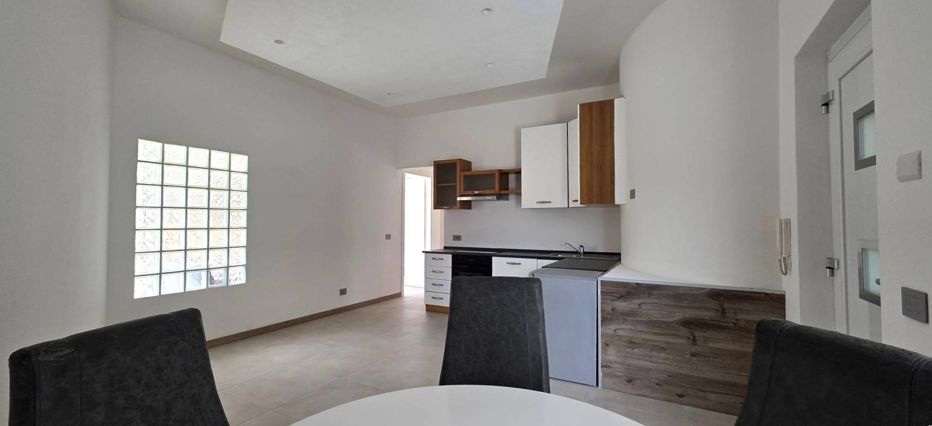 Appartamento in vendita a Aosta, Semicentro