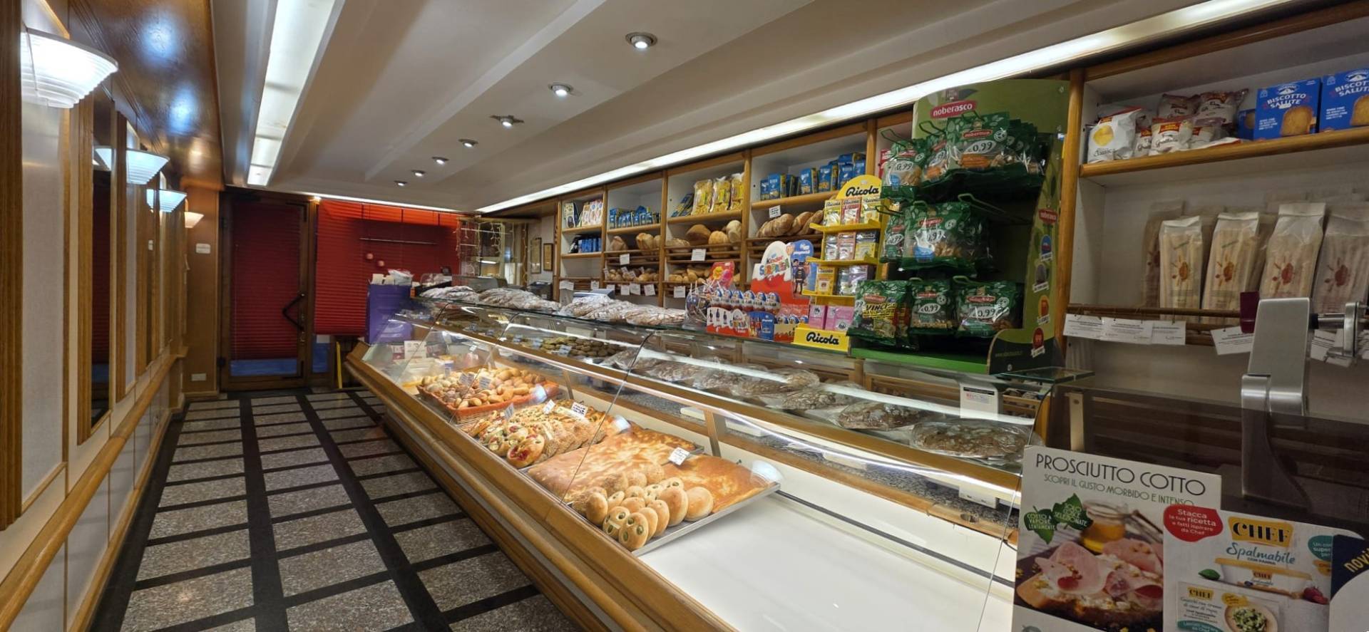 Attivit commerciale in vendita a Aosta, Centro