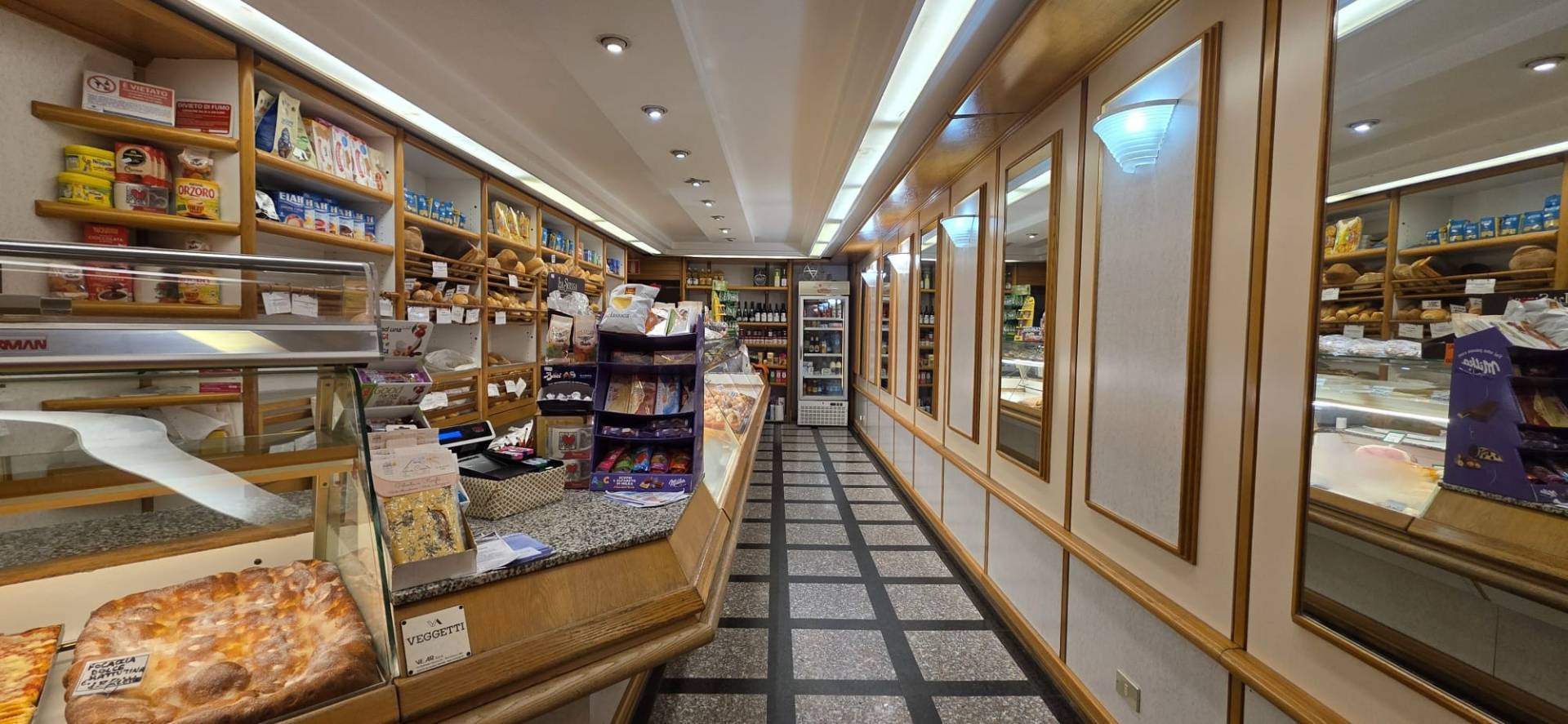 Attivit commerciale in vendita a Aosta, Centro