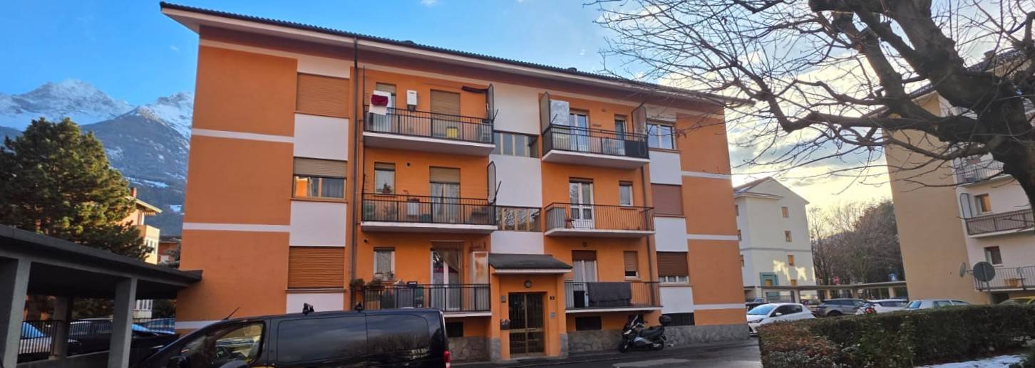 Appartamento in vendita a Aosta, Periferia