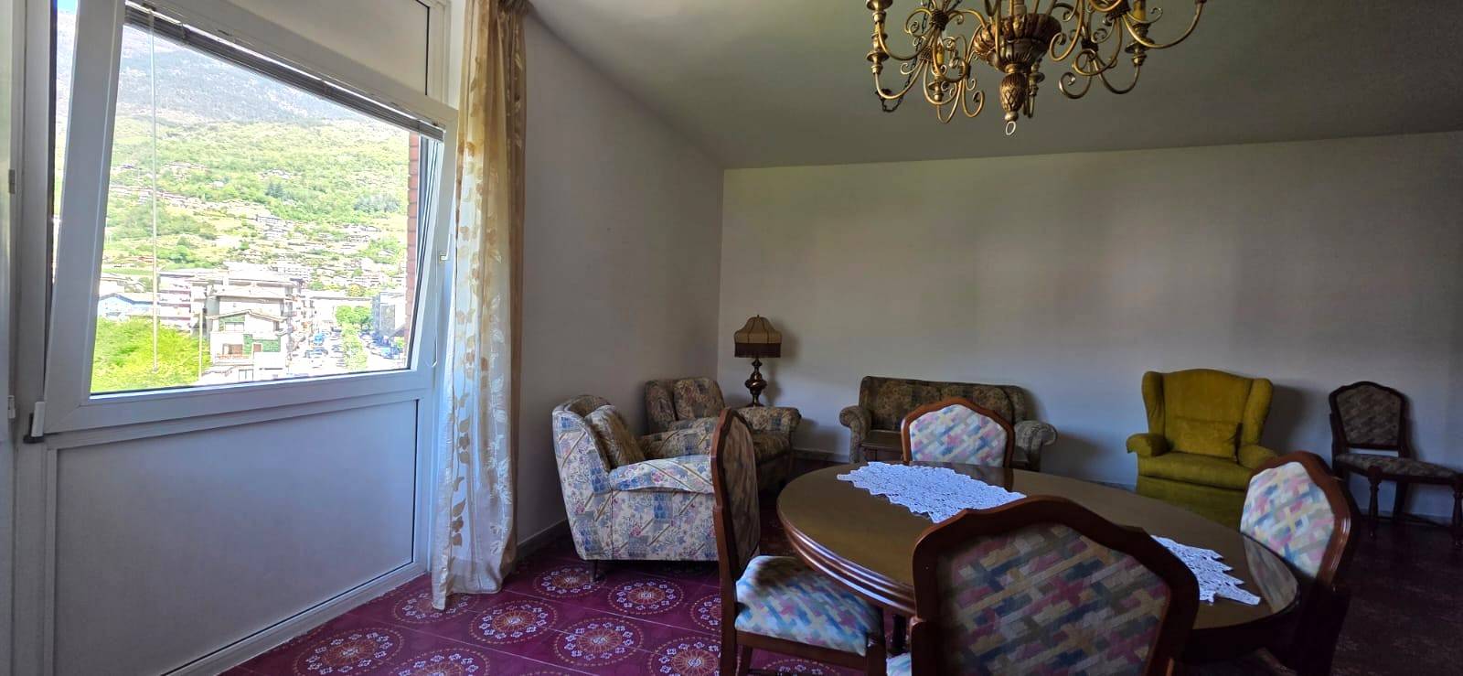 Appartamento in vendita a Aosta, Semicentro