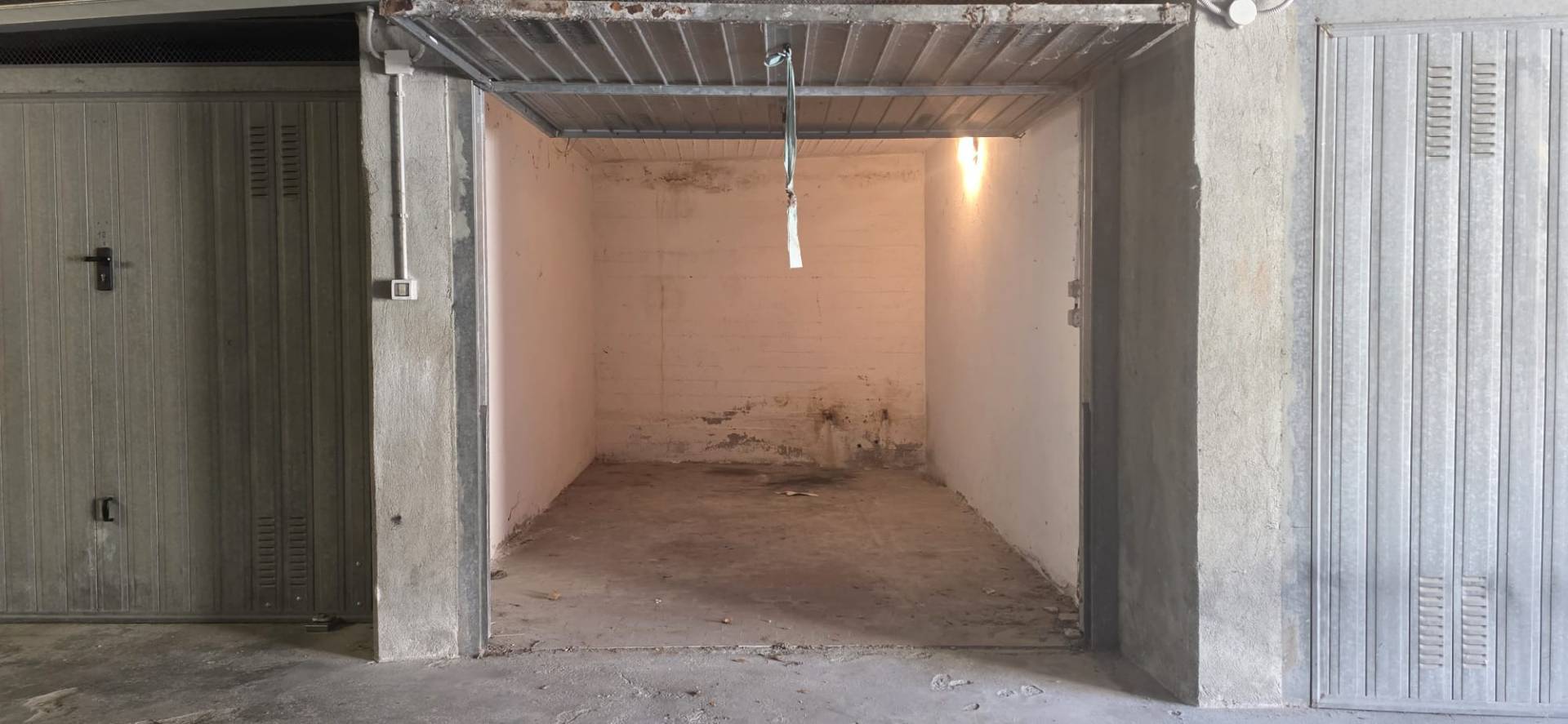 Box o garage in vendita a Saint-Vincent