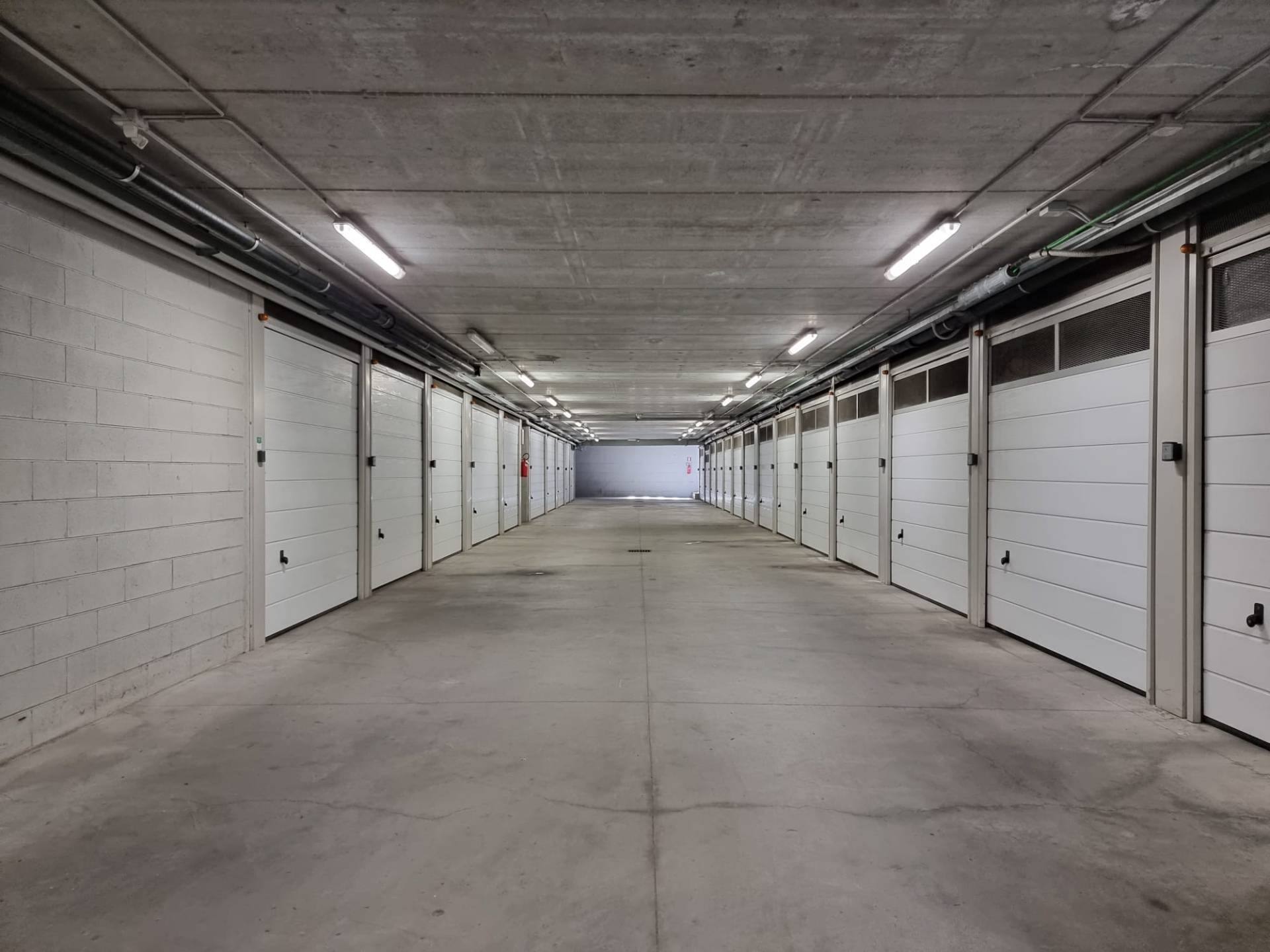Box o garage in vendita a Aosta, Periferia