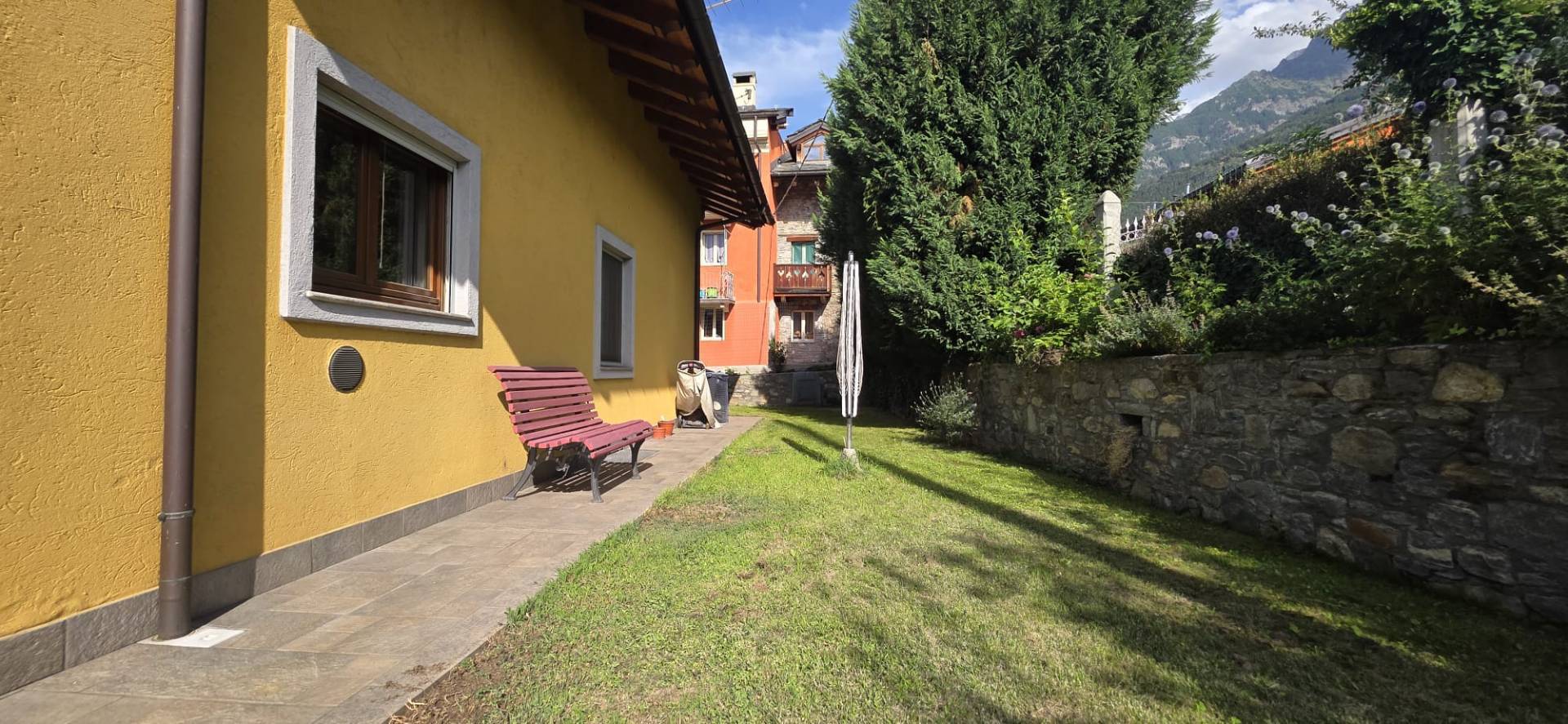 Villa in vendita a Charvensod