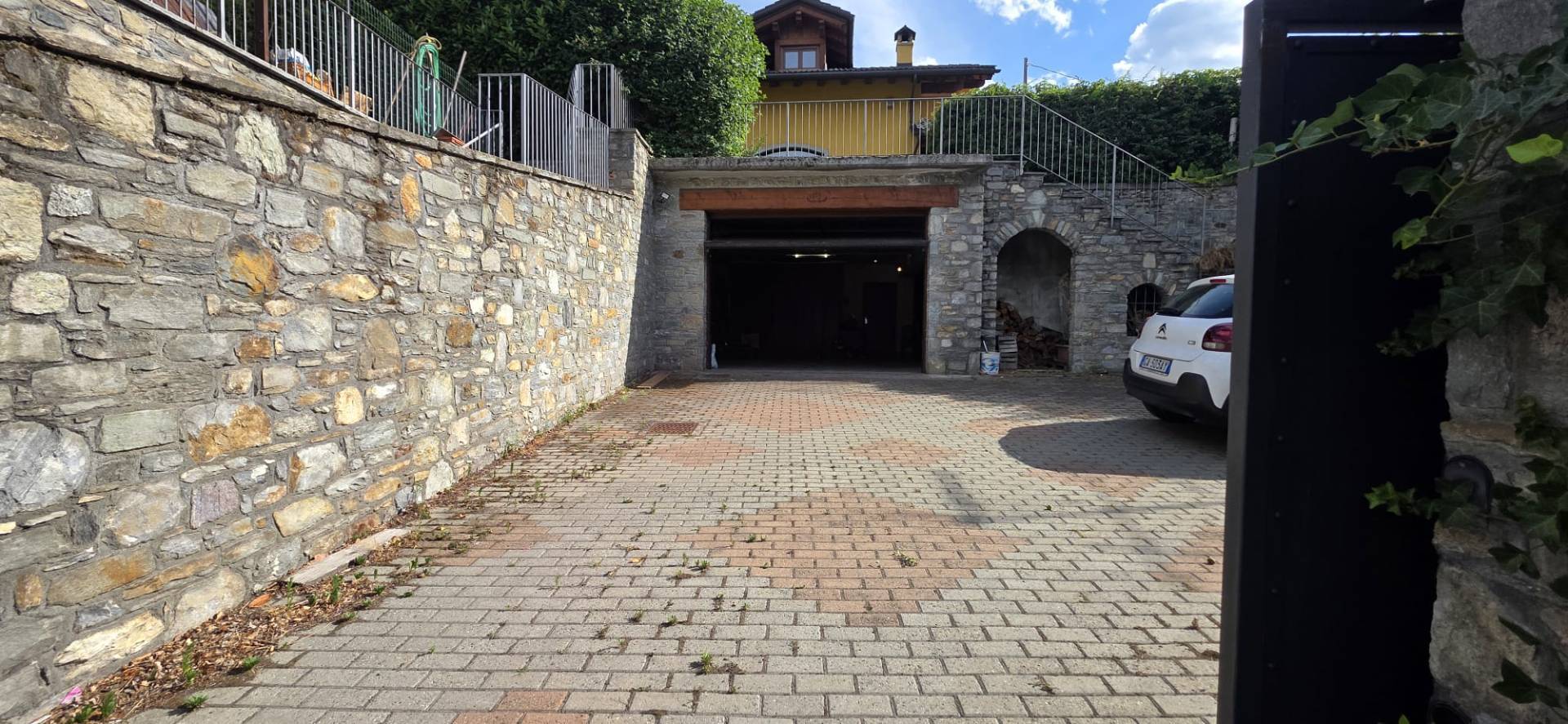 Villa in vendita a Charvensod