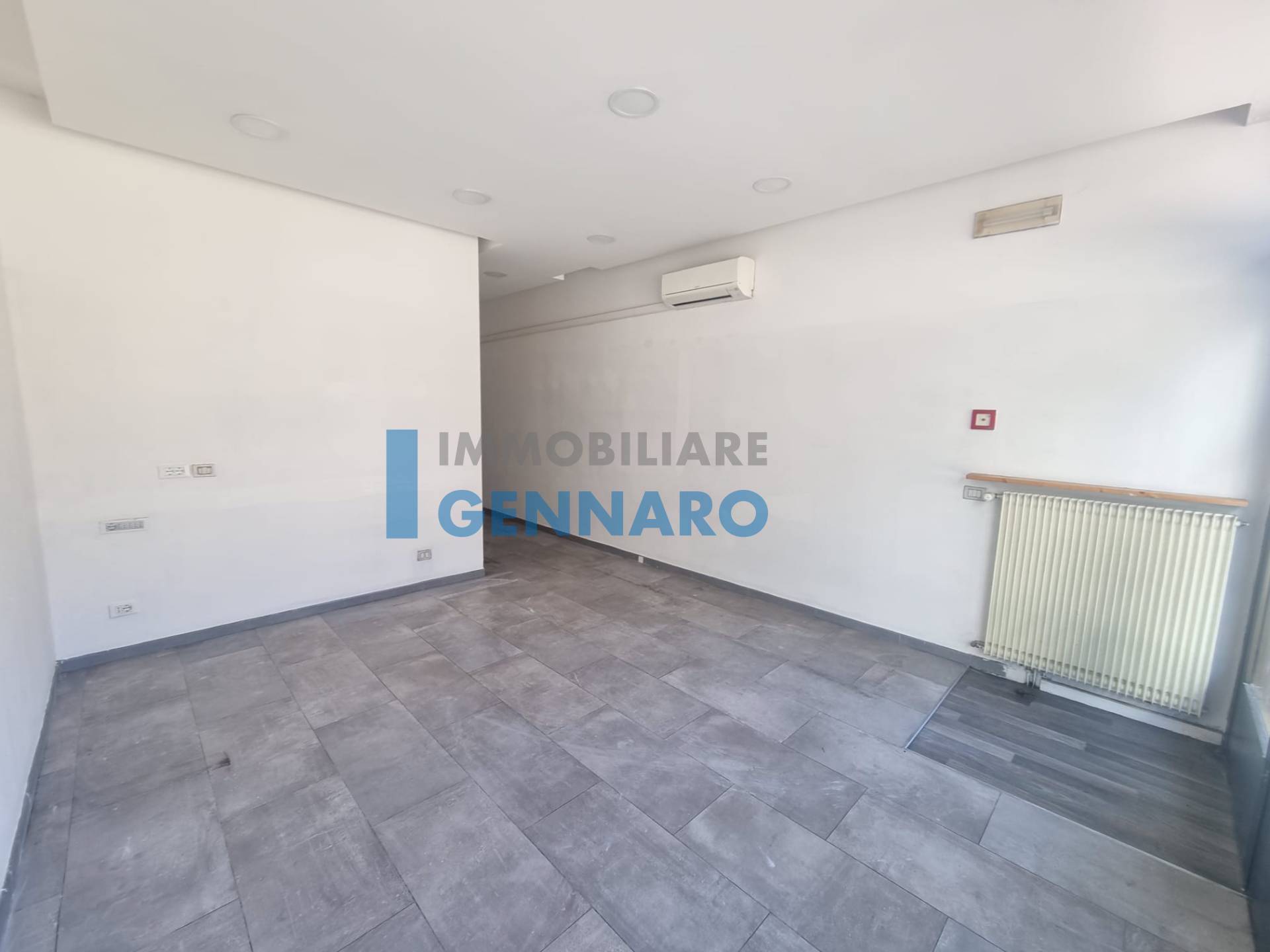 Negozio in affitto a Udine, Centro storico