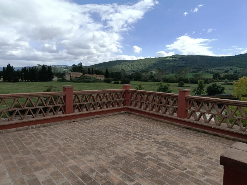 Casa indipendente arredata in affitto a Magione