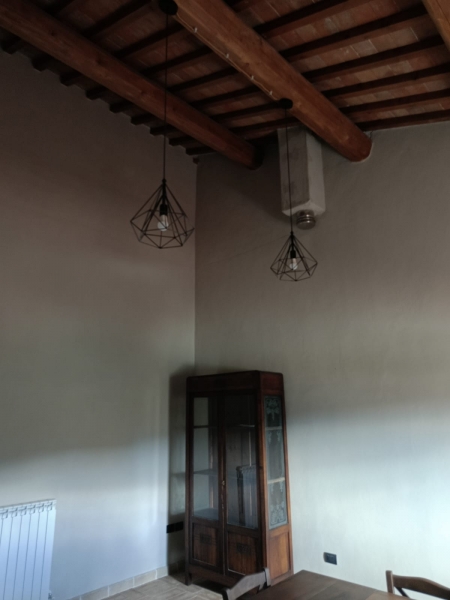 Casa indipendente arredata in affitto a Magione