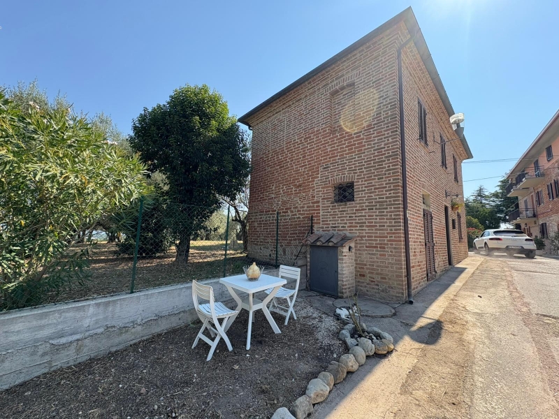 Casa indipendente ristrutturata a Castiglione del Lago
