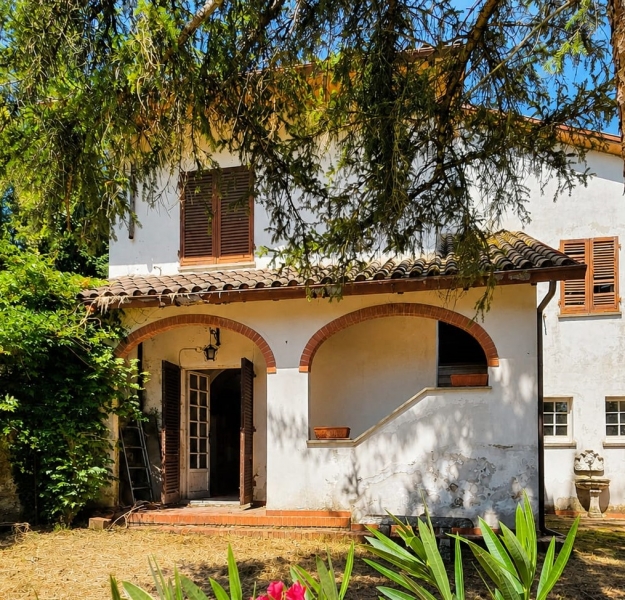 Villa con giardino a Arezzo